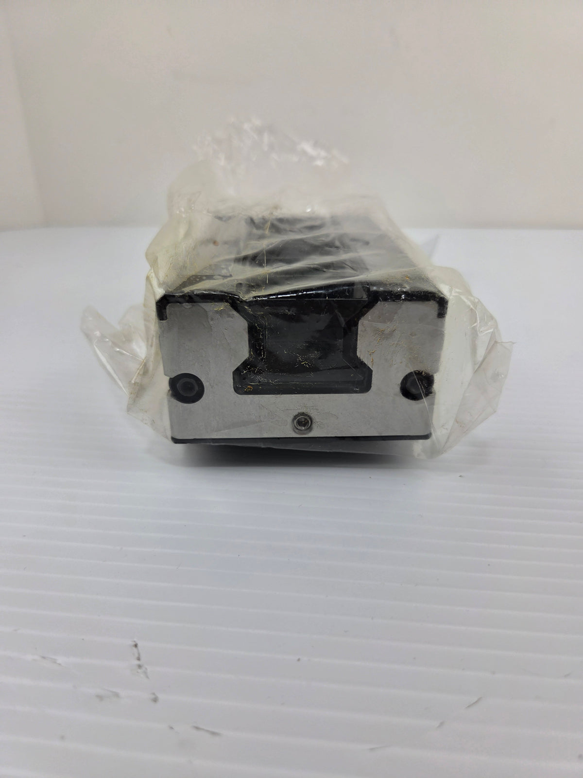 Rexroth R162141322 Guide Rail Ball Runner Block Carbon Steel KWD-045-SNH-C1-H-1