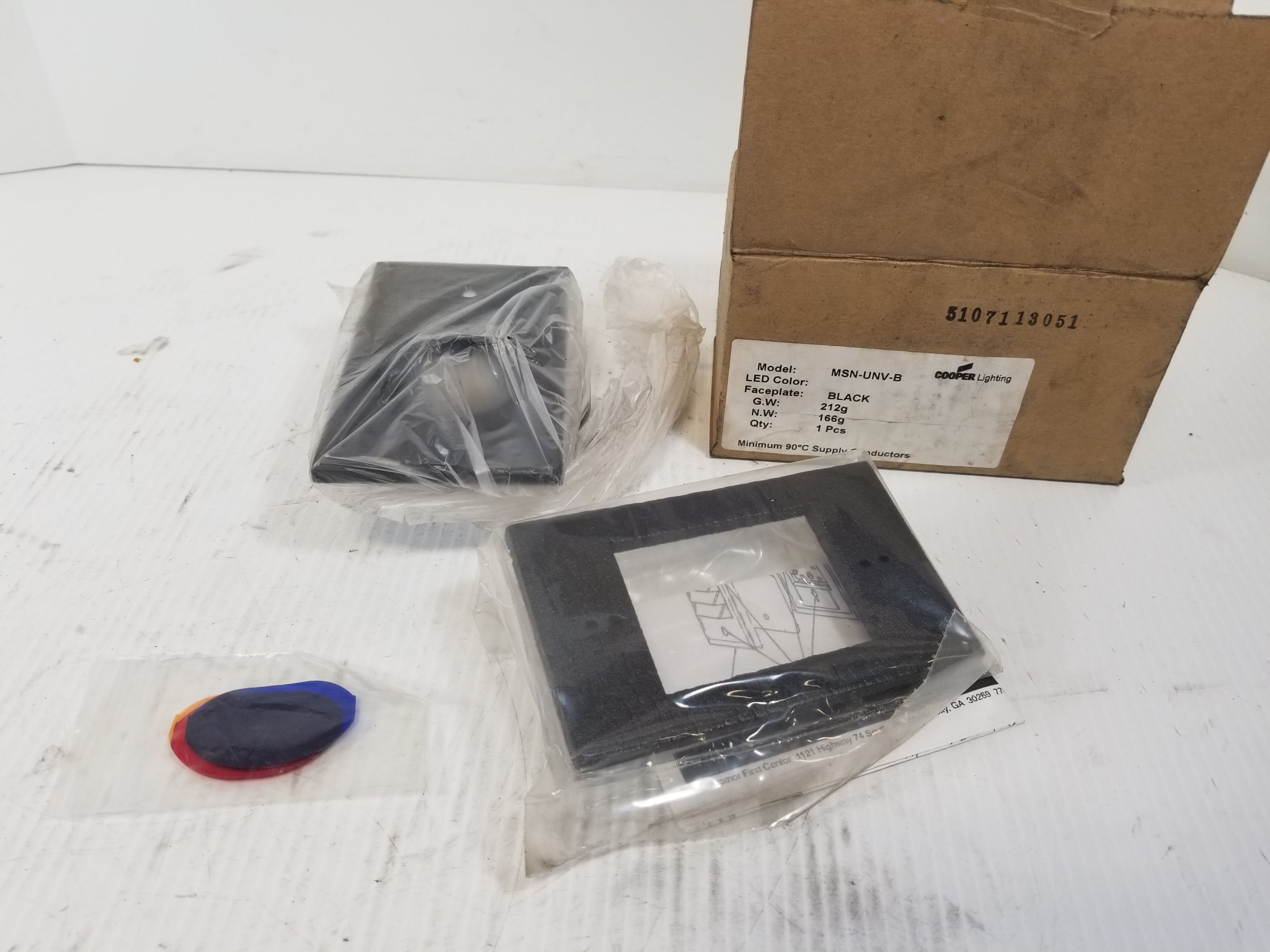 Cooper Wiring Devices MSN-UNV-B Nightlight Black Cover