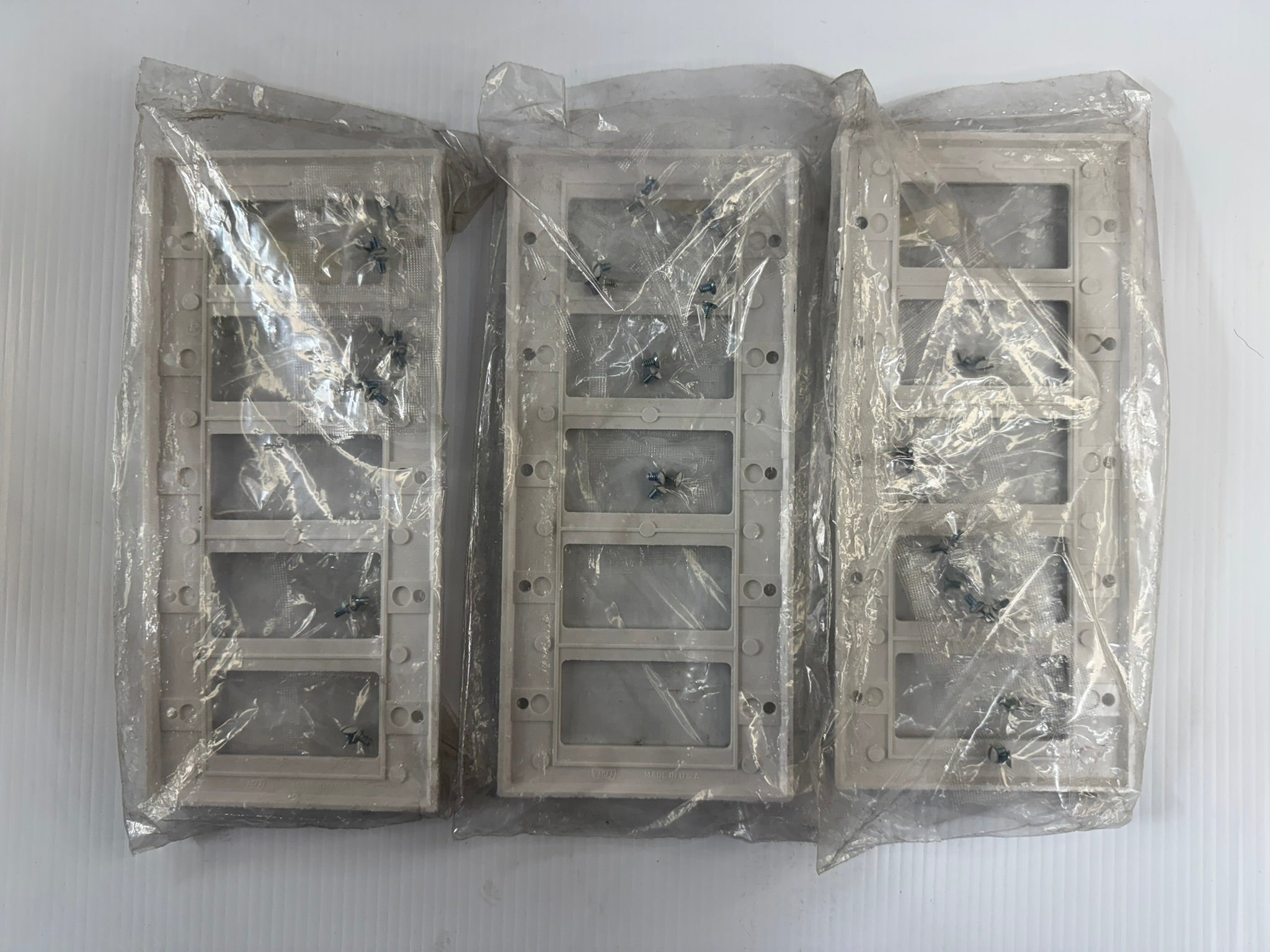 Cooper Wiring 5-Gang Toggle Switch Plate 2165W White Lot of 3