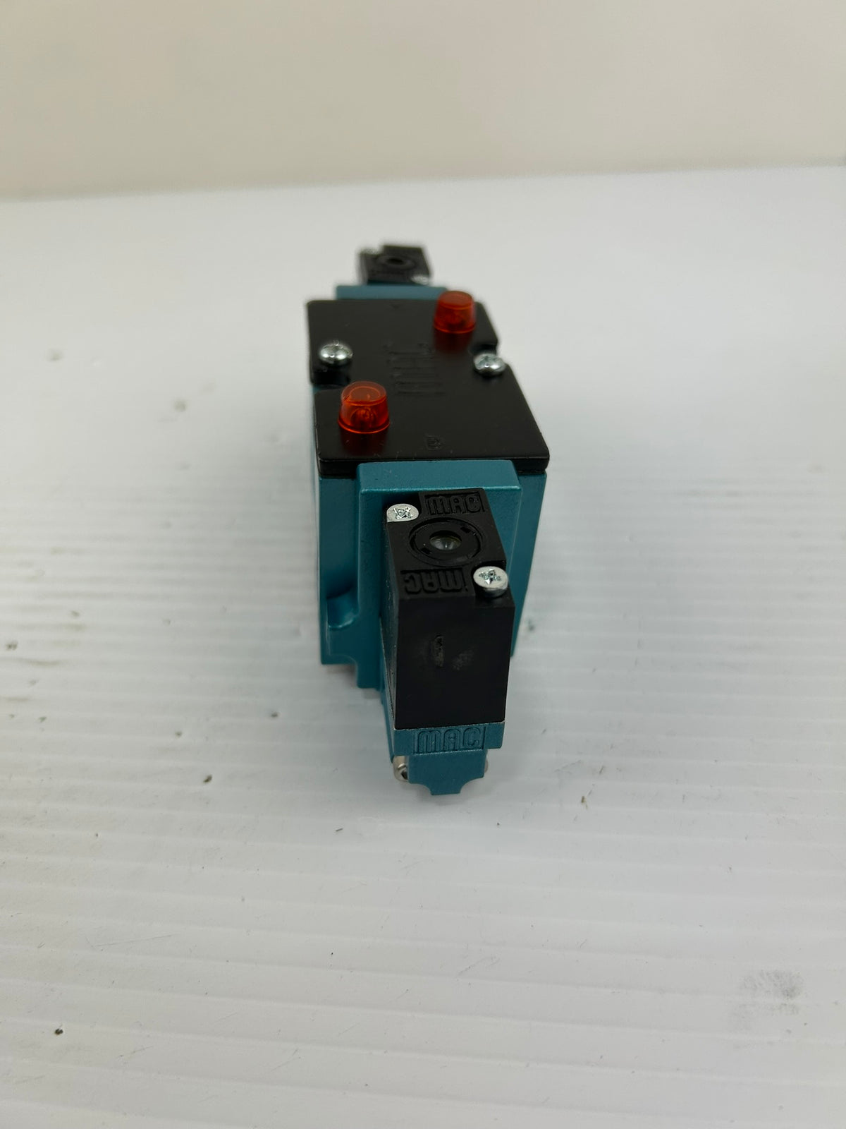 MAC 82A-BC-000-TM-DAAP-1DA Pneumatic Solenoid Valve 120V 150 PSI TM-DAAJ-1DA