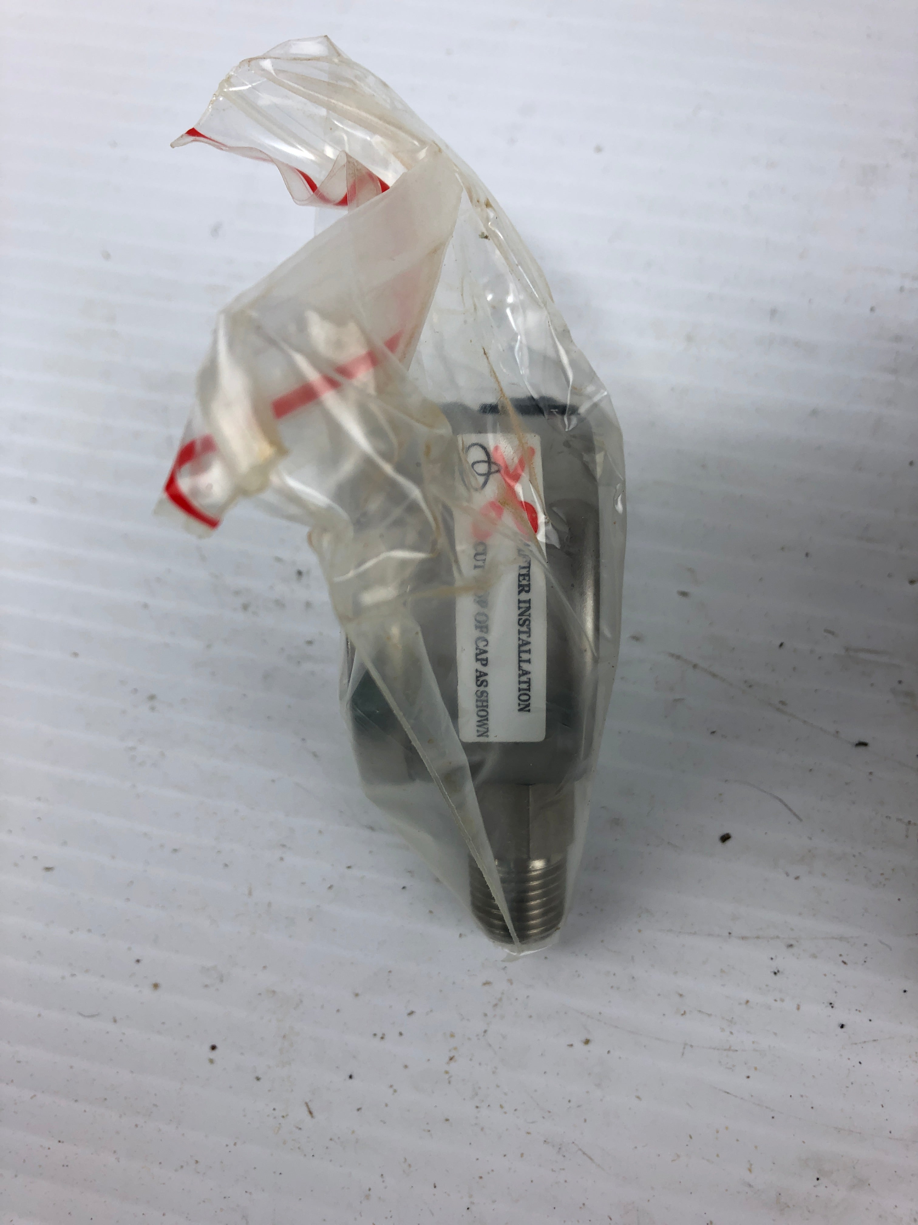 Universal Pressure Gauge 4CFG1 2" 0-200 PSI
