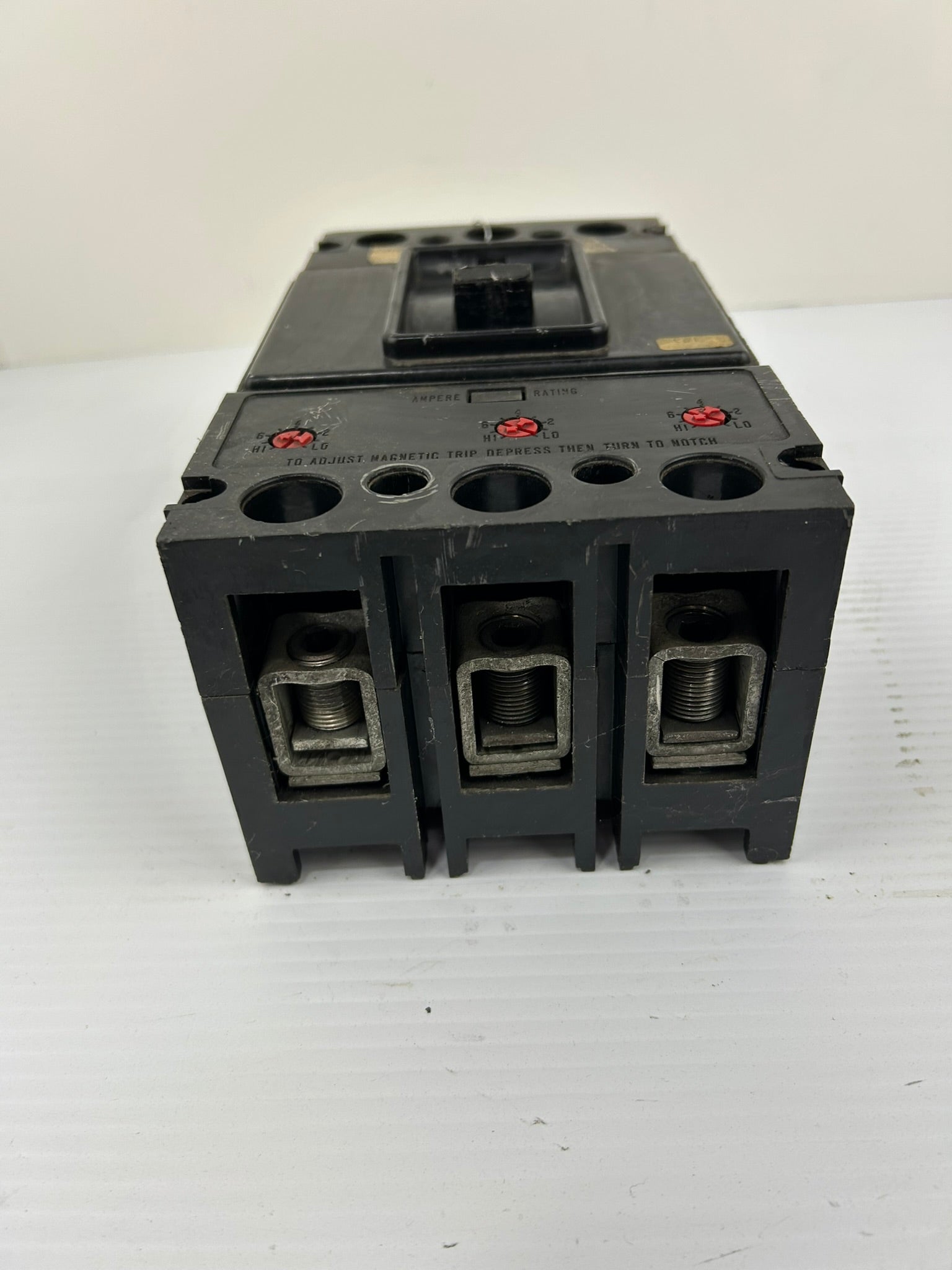 Westinghouse JA3225S Circuit Breaker 657D791G 225A 3 Pole 600VAC