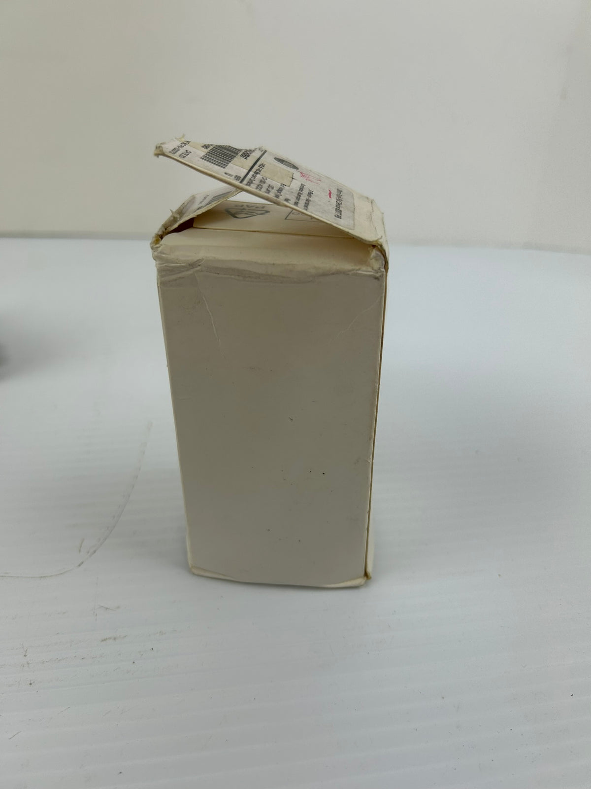 Allen Bradley 800-FXMQH2RA7 30mm Red Push-Pull Device 800T PB Series U