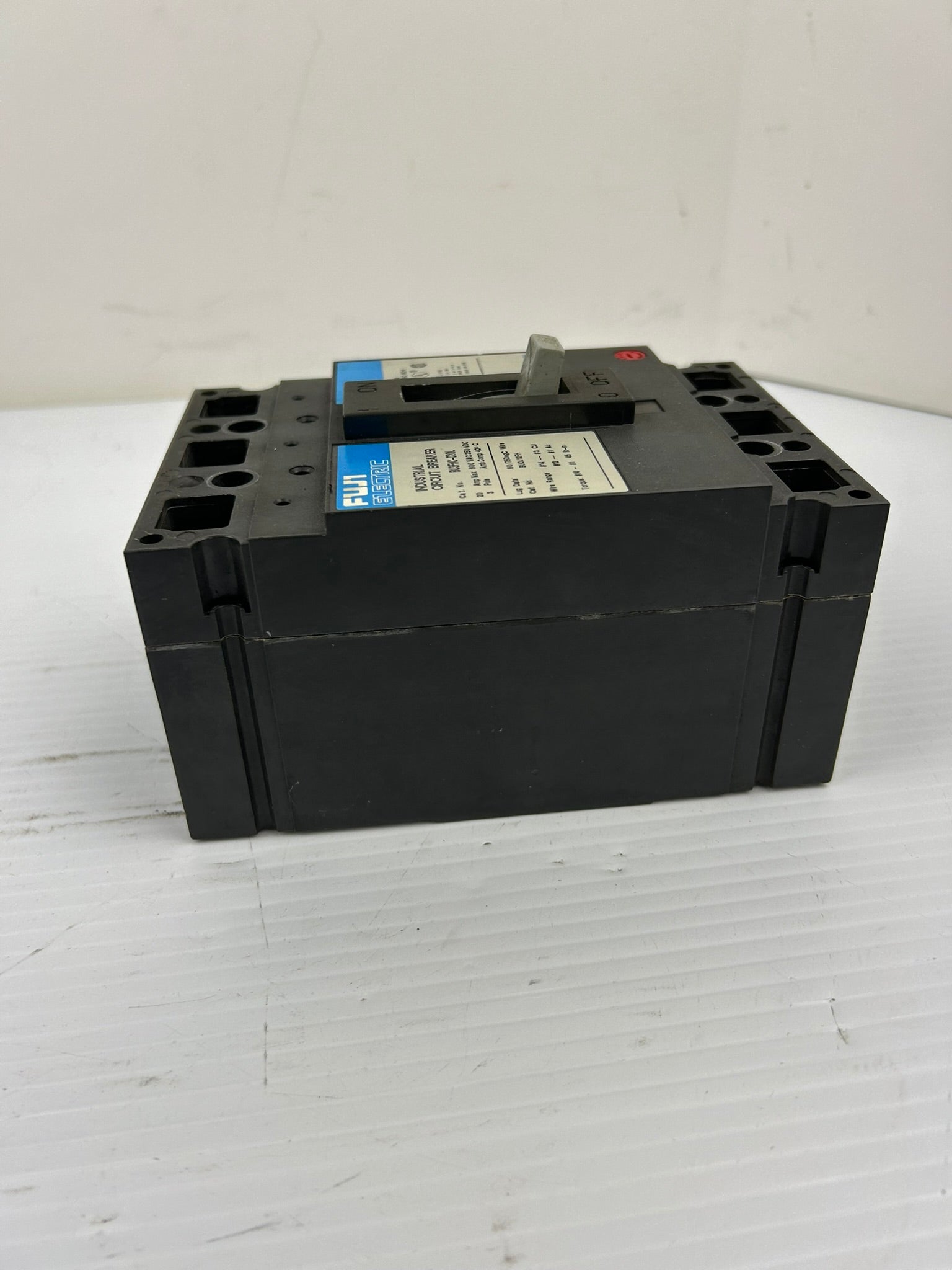 Fuji Electric BU3FHC-020L Industrial Circuit Breaker 20A 3 Pole 600VAC 250VDC