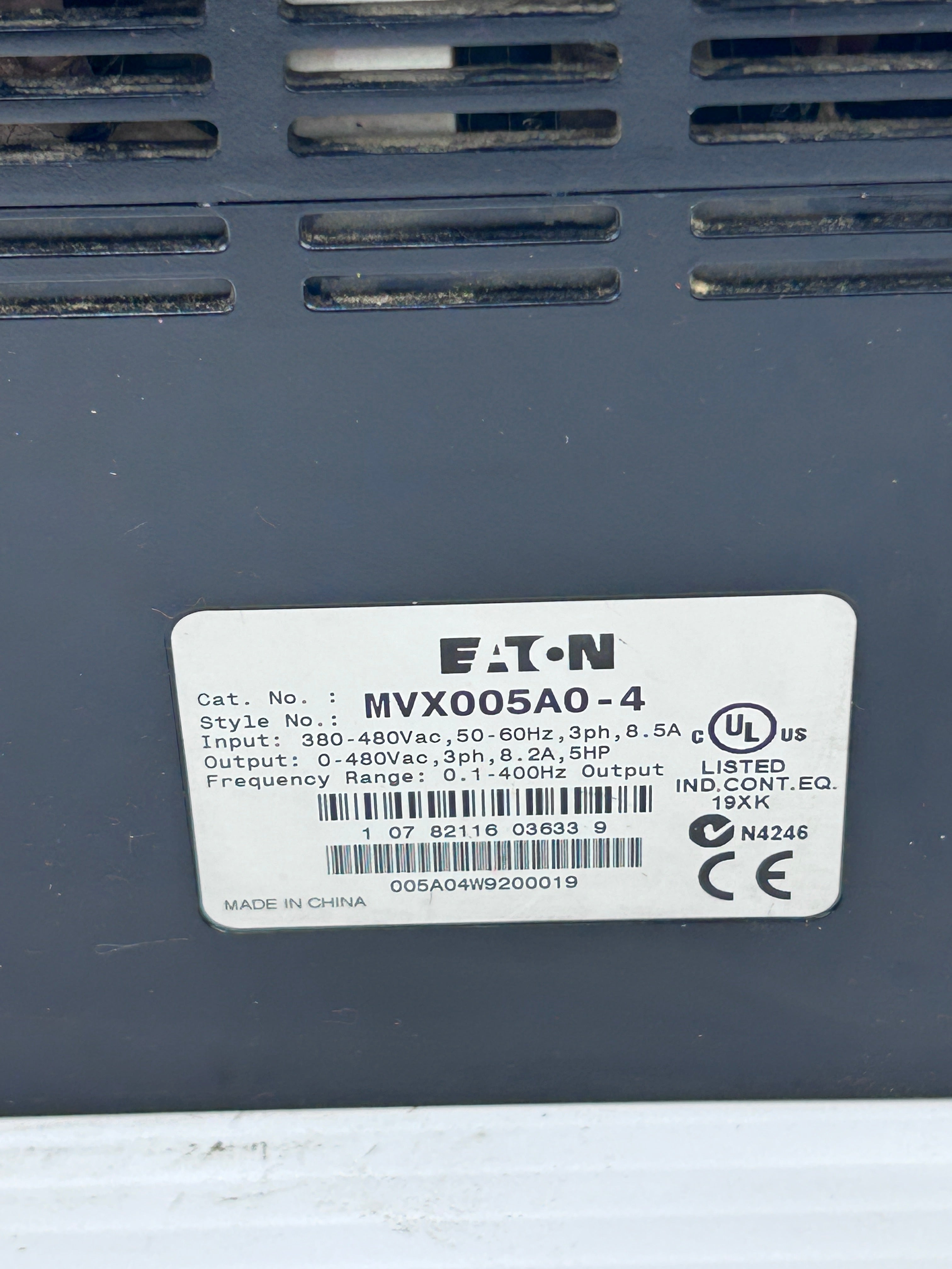 Eaton MVX005A0-4 VFD AC Drive 5HP 380-480V 3PH MVX9000 Sensorless Vector