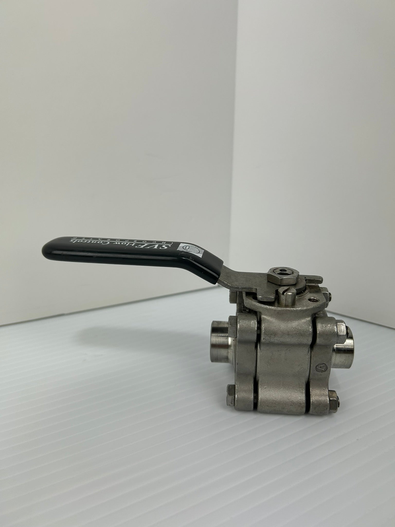 SVF Flow Controls B86666ATBW10 Ball Valve 1/2"