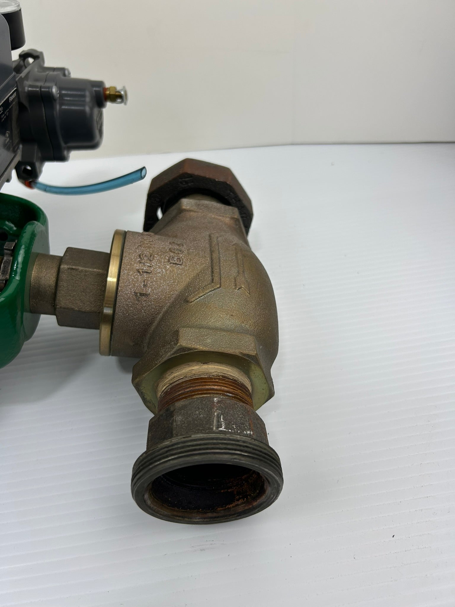 Fisher Baumann Fieldvue Pneumatic Valve 24548 DVC2000