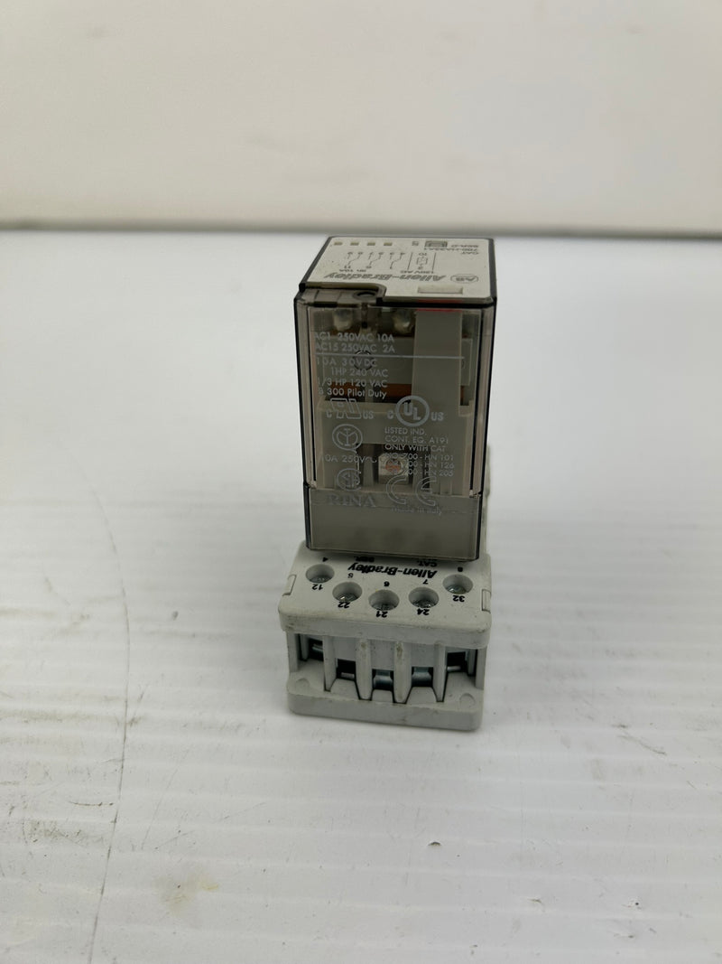 Allen Bradley 700-HA33A1 Relay Series D with Base 700-HN101 Ser. D - Lot of 4