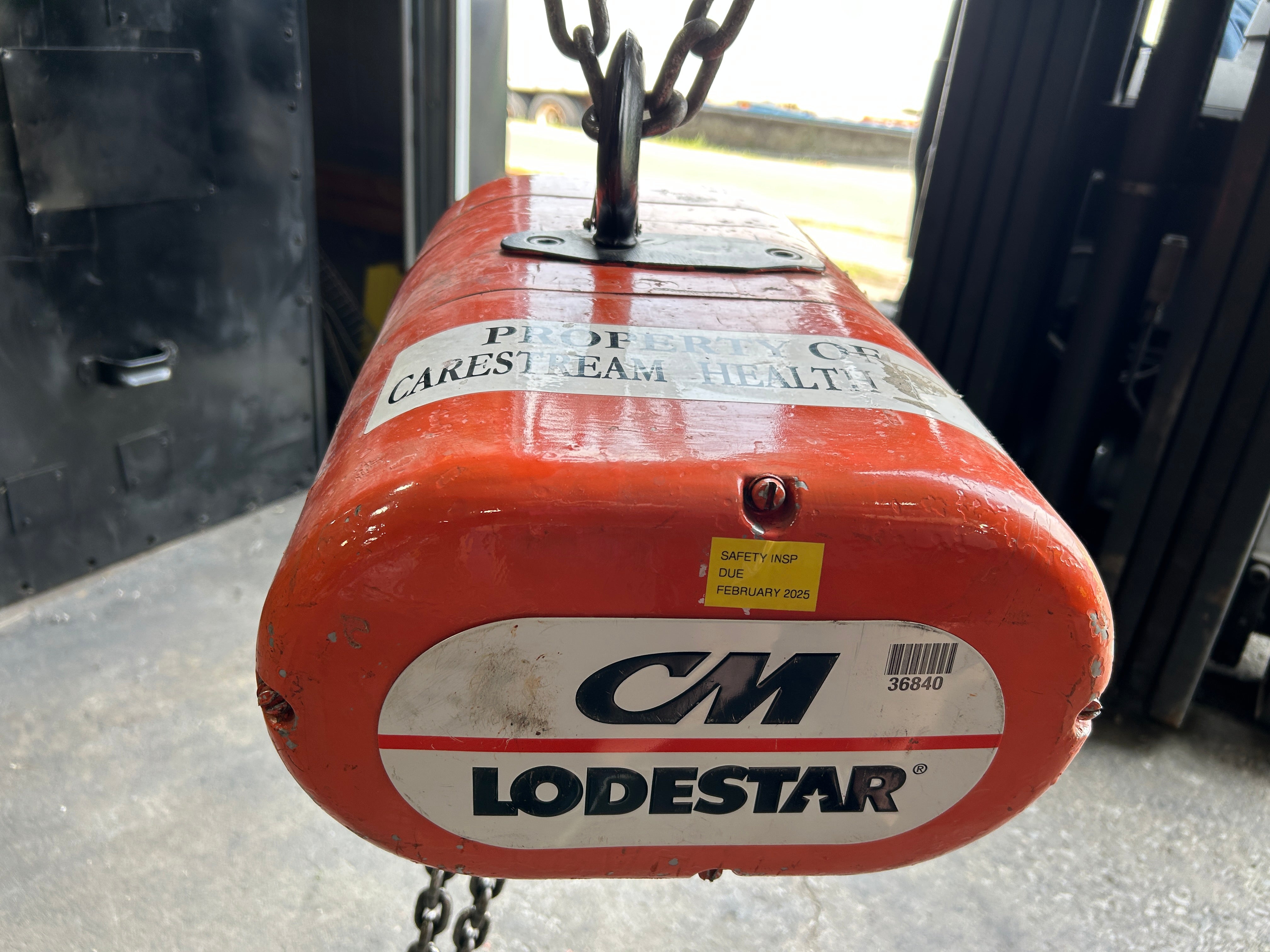 CM Lodestar L2 Chain Hoist 1 Ton 16/5FPM 1/.33HP 2.4/2.5A 1000kg 460V 3PH 60 Hz