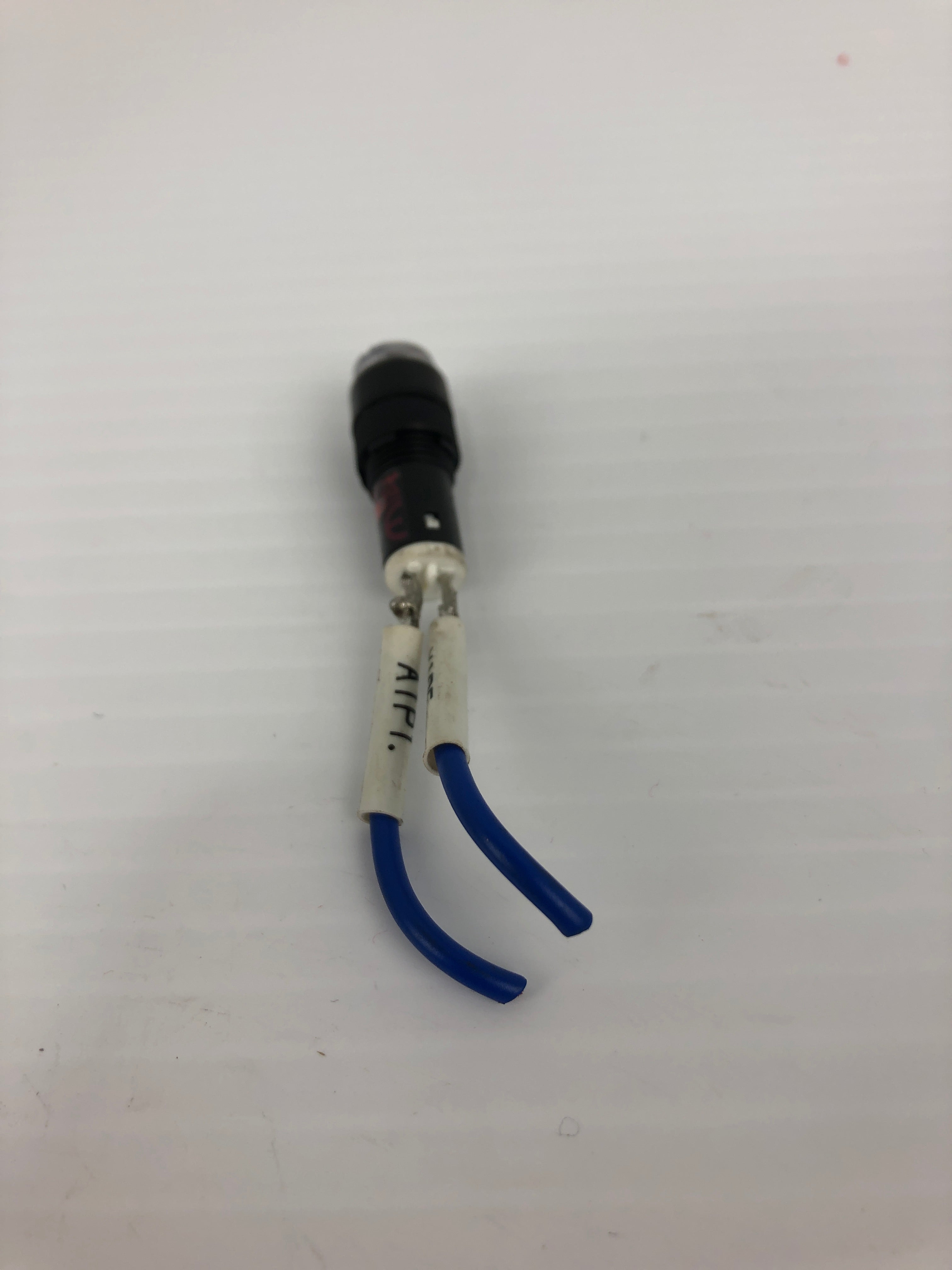 Idec AP1M White Indicator Light 24V