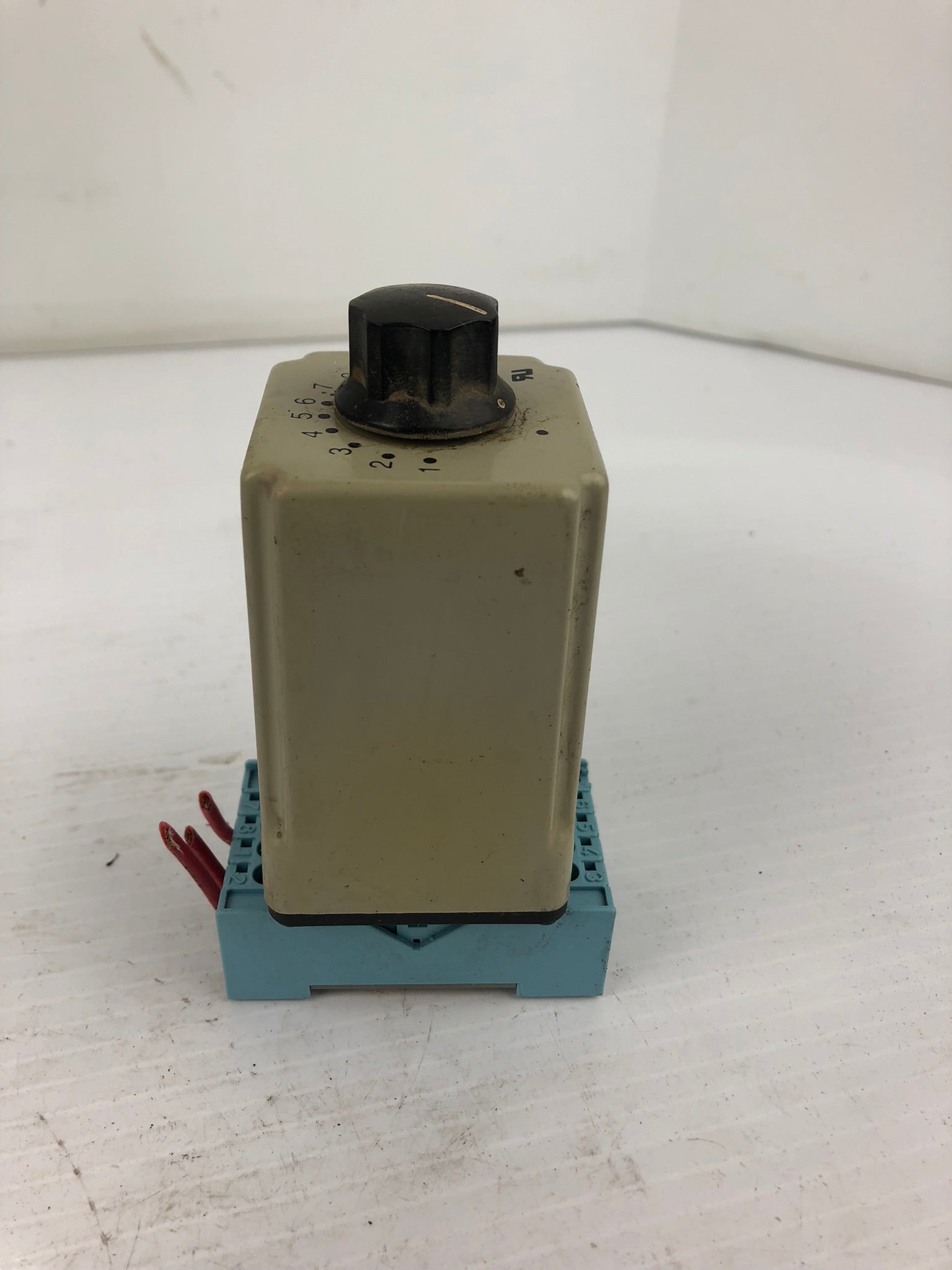 Signaline 332-120V-10S Interval Timer