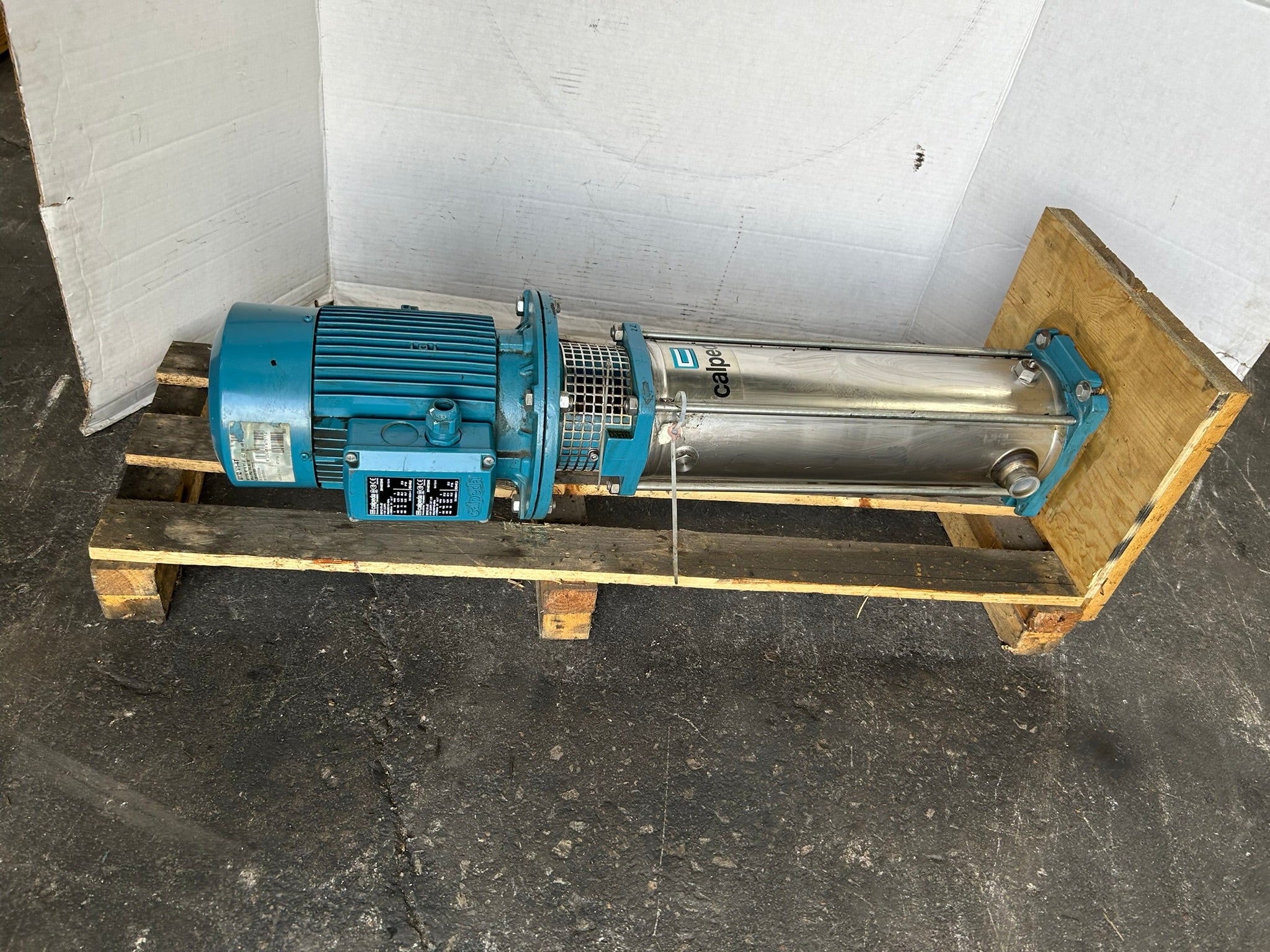 Calpeda MXV 25-214-60/C Vertical Multistage Pump 5.5HP 460V 3PH M112 V1-4T Motor