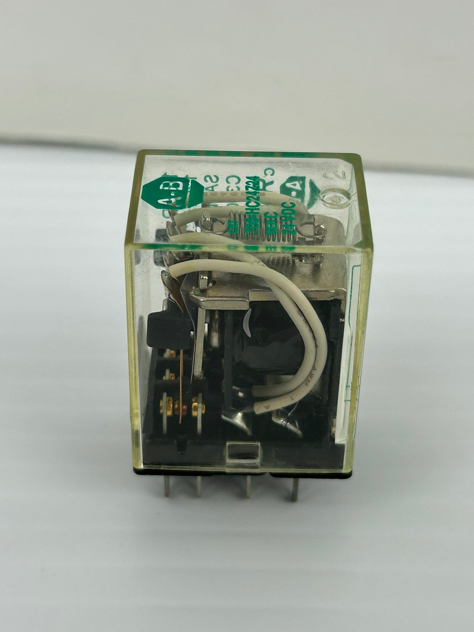 Allen-Bradley 700-HC24Z24 Relay Series C 1/6HP 24VDC 5A 50/60Hz - Lot of 3