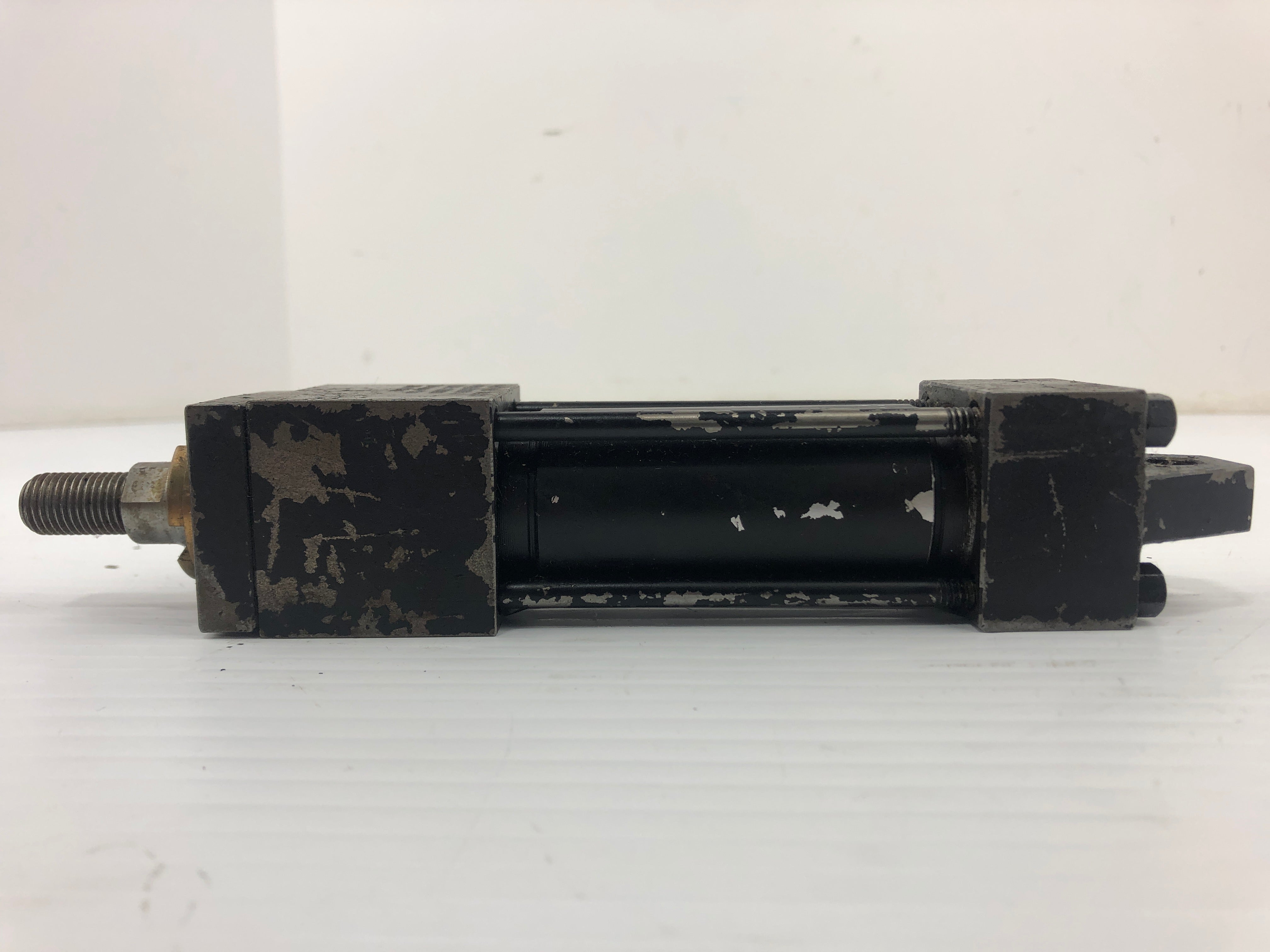 Fleetwood Goldco 300084 Pneumatic Cylinder 250 PSI