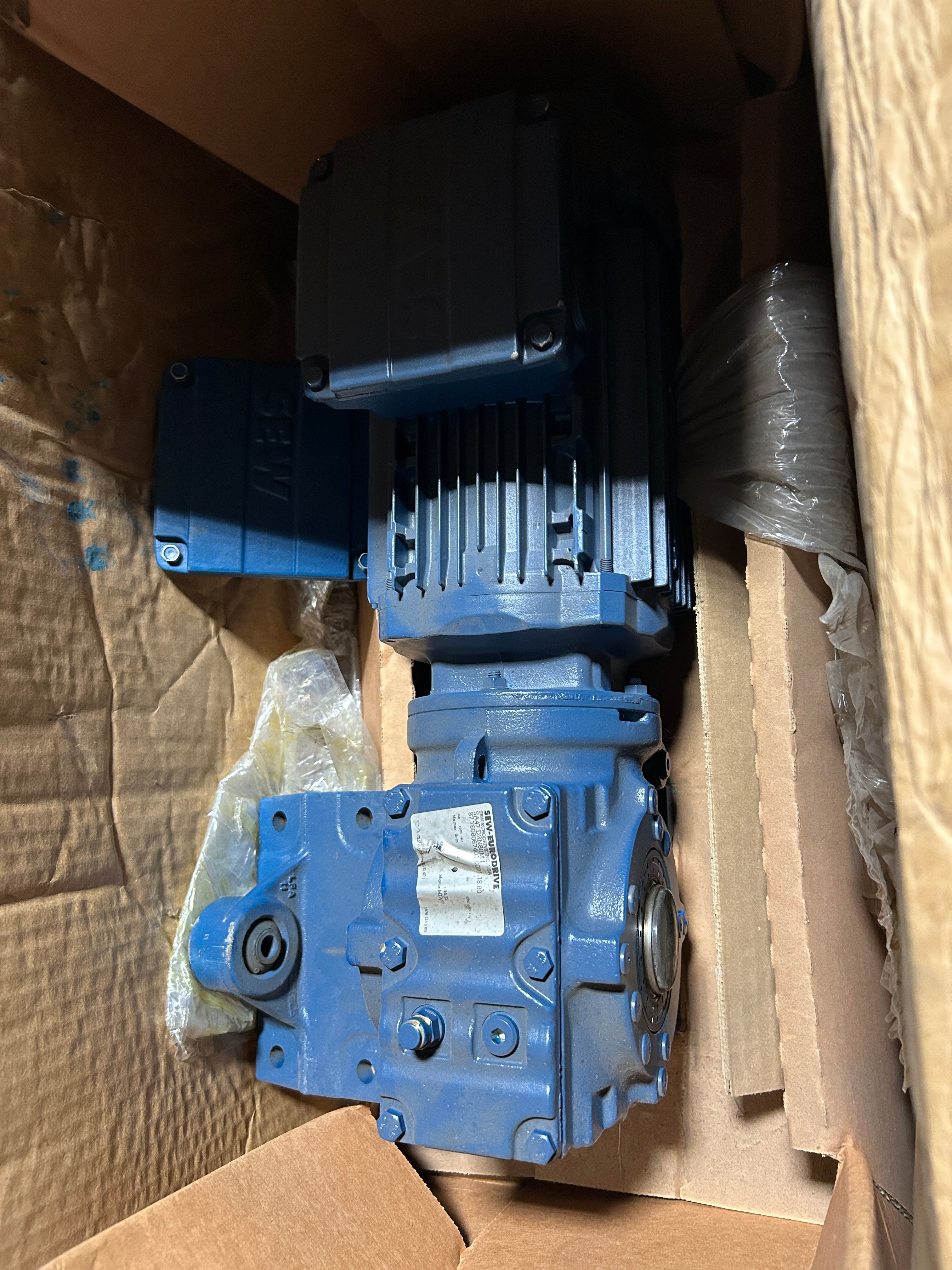 SEW Eurodrive SA47 DRN80M4 Gearmotor