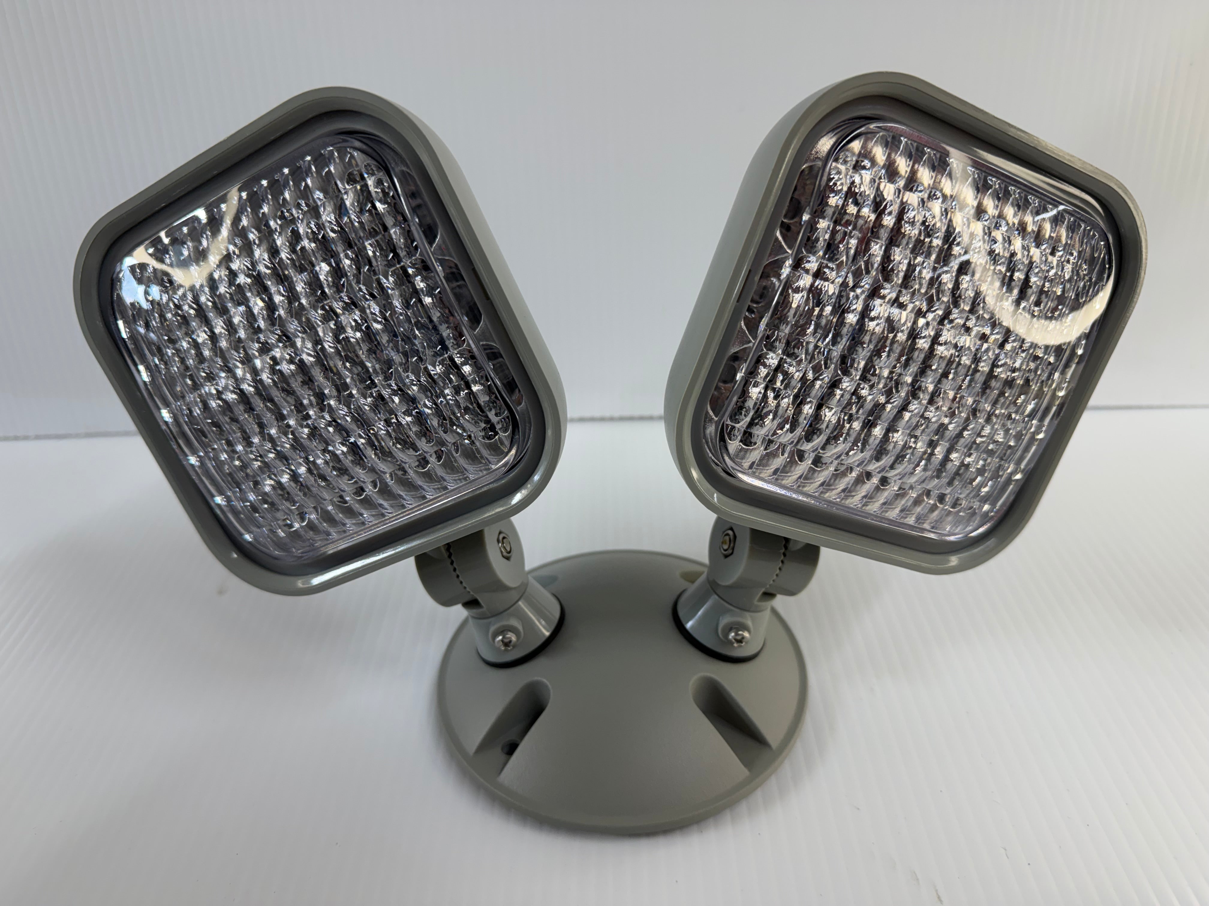 Lithonia Lighting Remote with Twin Adjustable LED Lamp Head ERE GY T WP M12