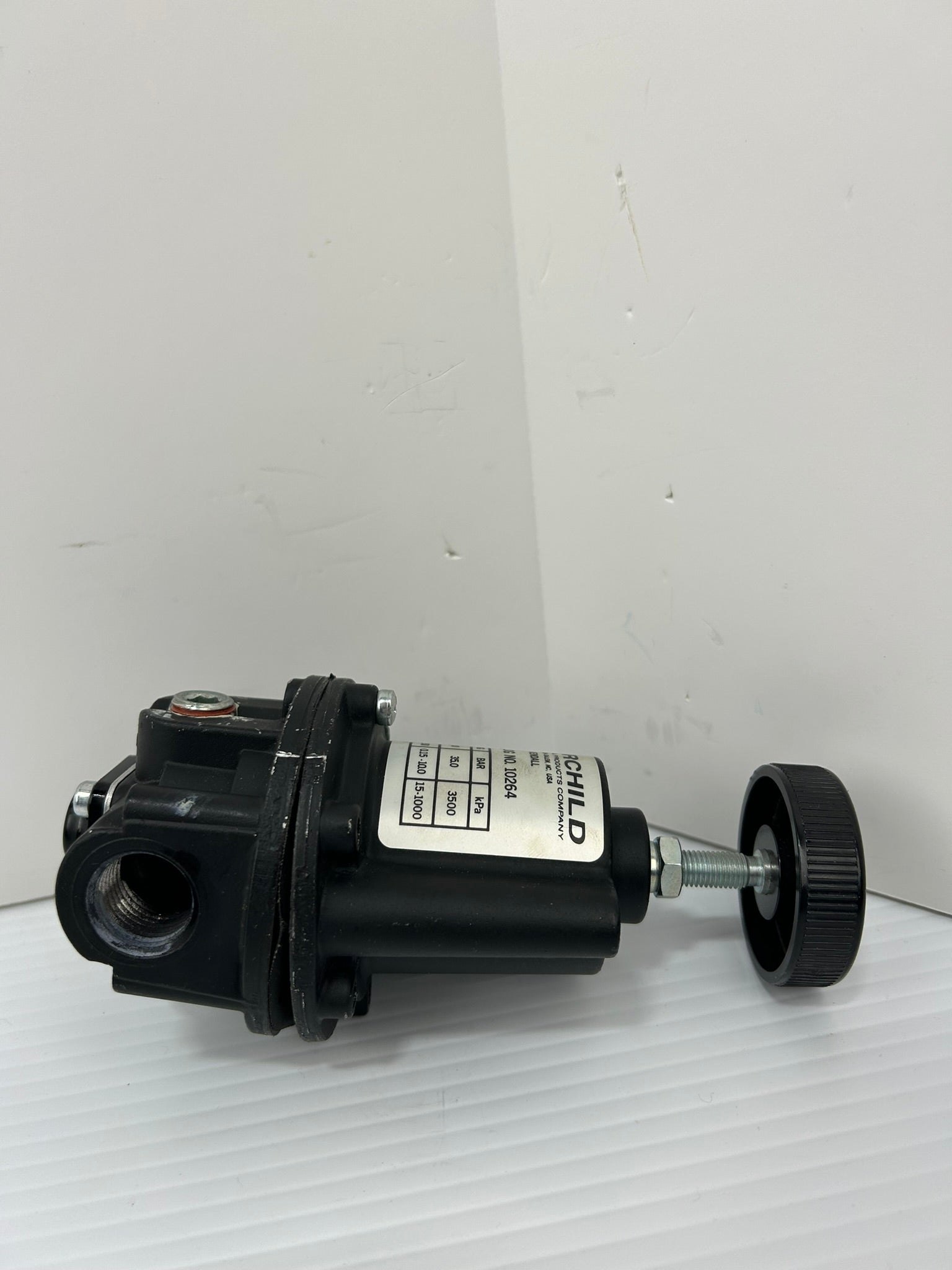 Fairchild 10264 Kendall Pneumatic Pressure Regulator 500PSIG 3500KPa 35.0bar