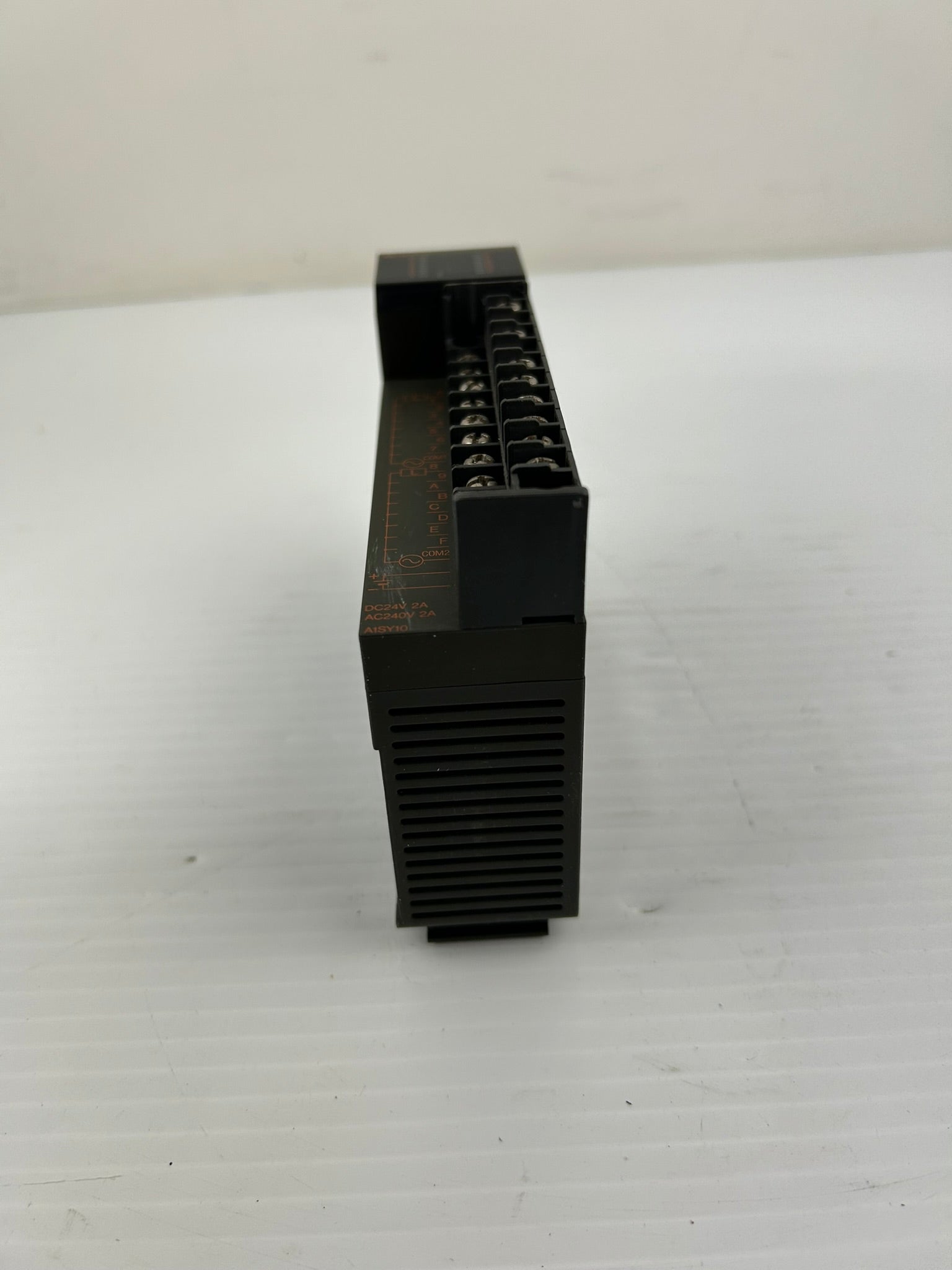Mitsubishi A1SY10 Output Unit PLC Module 24VDC 240VAC 2A