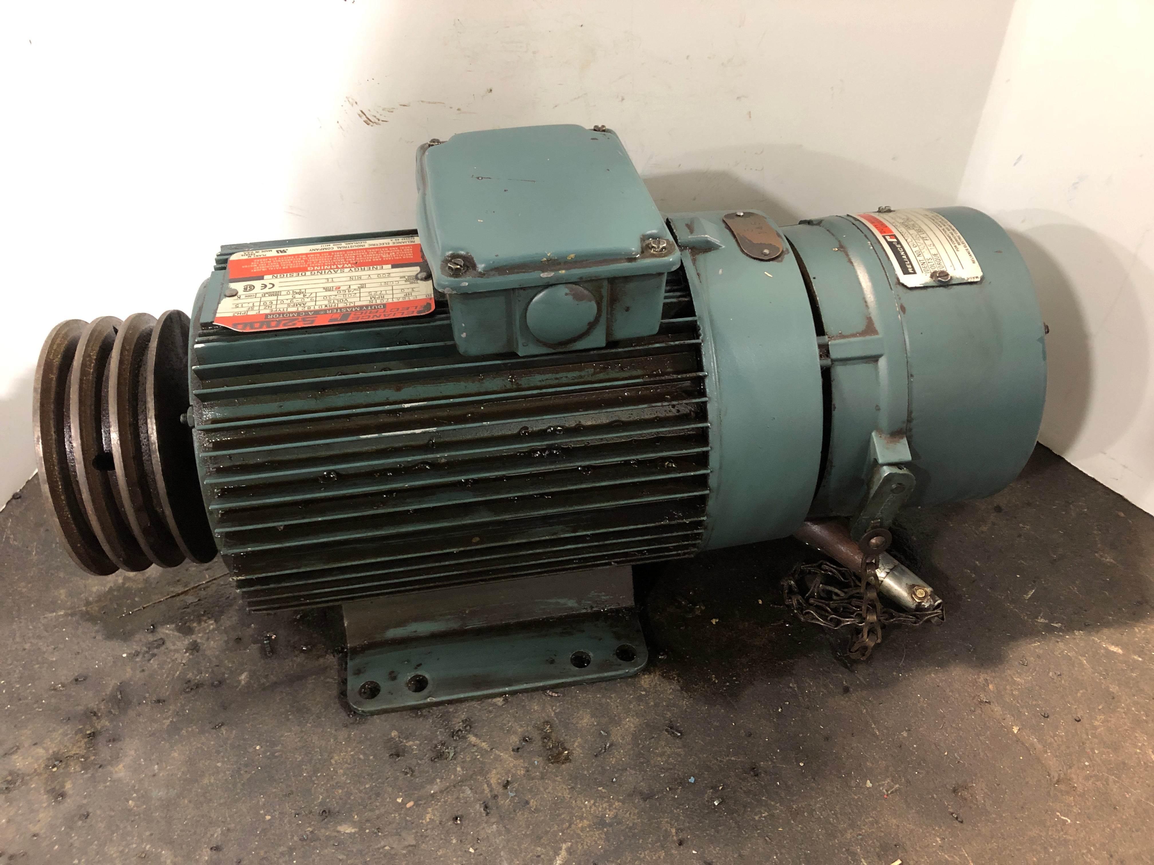 Reliance Electric P18A1701N S-2000 Motor 3 HP 1725 RPM 3PH