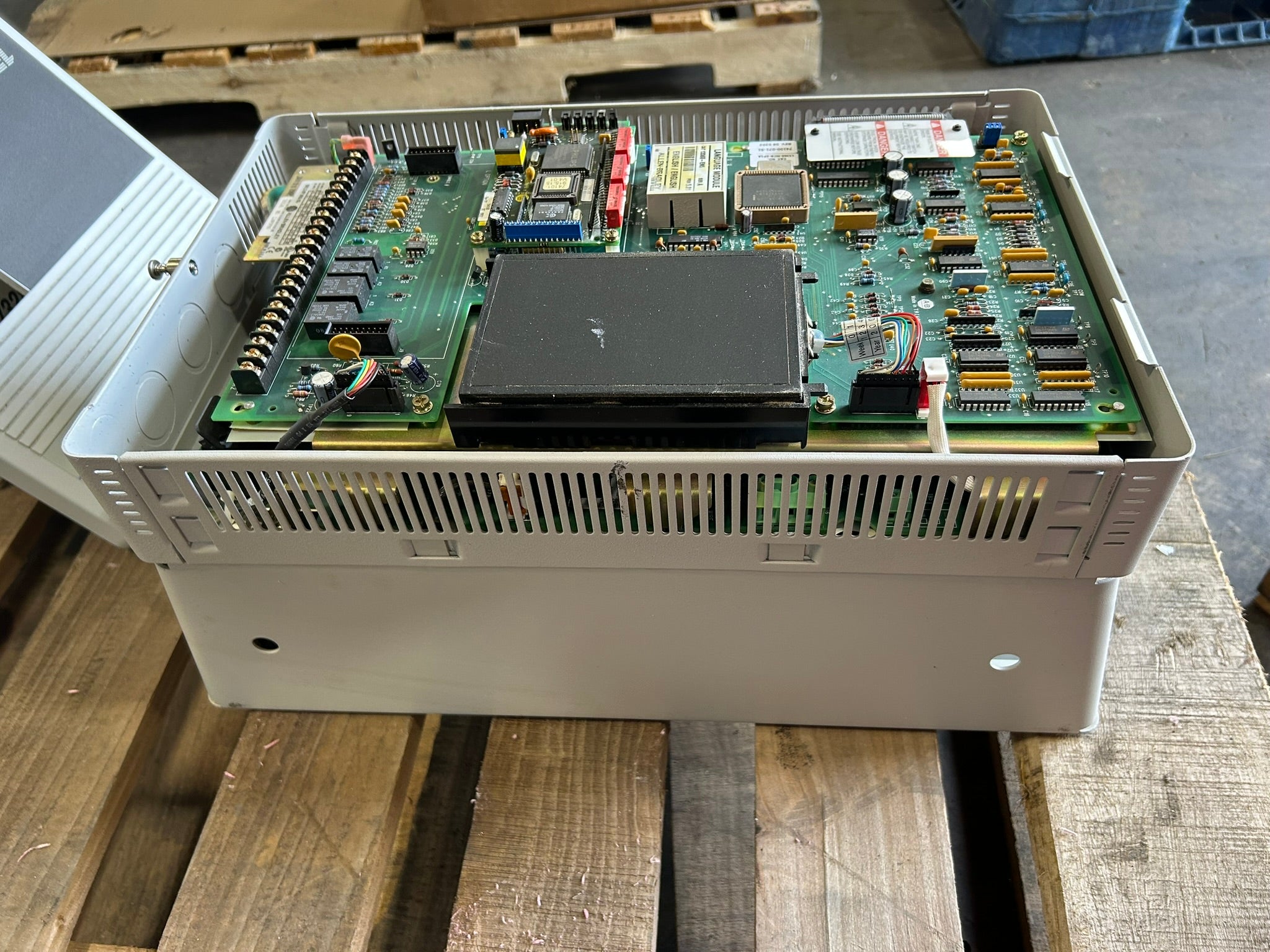 Allen-Bradley 1336S-B007-AA-EN5-HA1 Drive Ser D 380-480V 8-11kVA 13A 3PH 50/60Hz