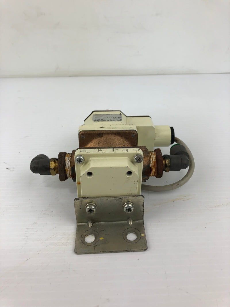 SMC IFW510-06-X300 Flow Switch with Mounting Bracket – Metal Logics, Inc.