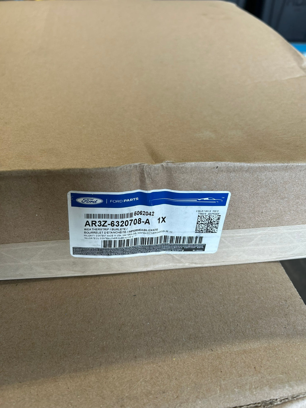 Ford AR3Z-6320708-A Mustang RH Upper Door Weatherstrip Seal OEM New