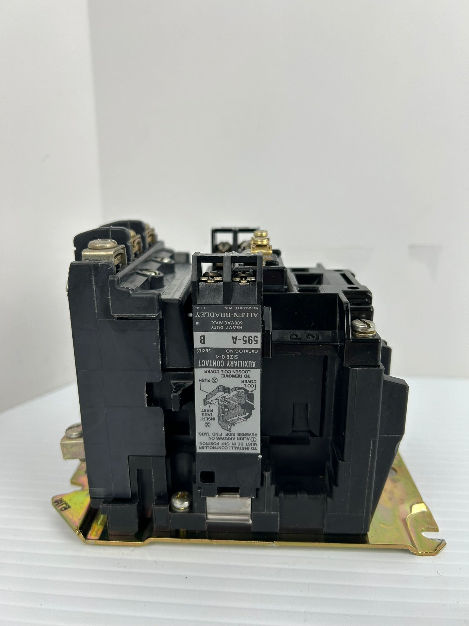 Allen-Bradley 500-B0D930 Contactor Series B With 595-A Aux. Contact Series B
