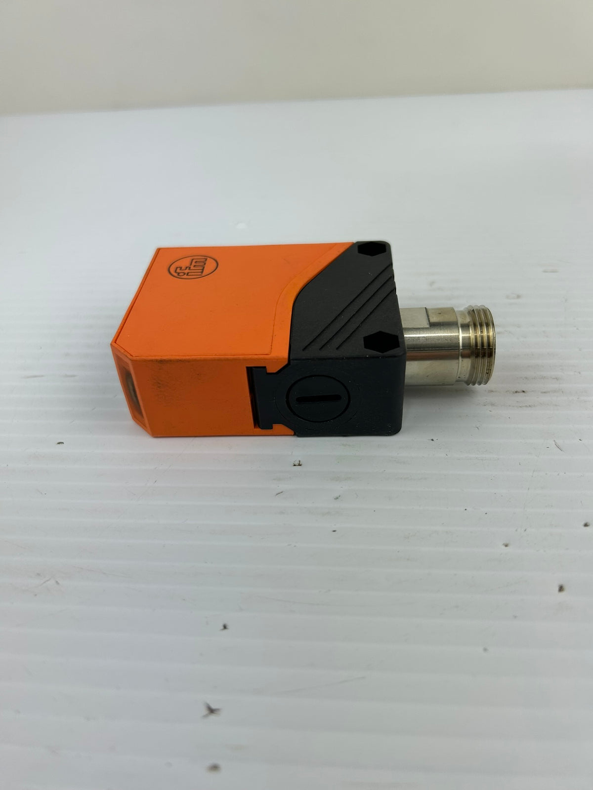 IFM Efector OL0014 OLB-FKOA/SL/LS-500 Photoelectric Diffuse Reflection Sensor
