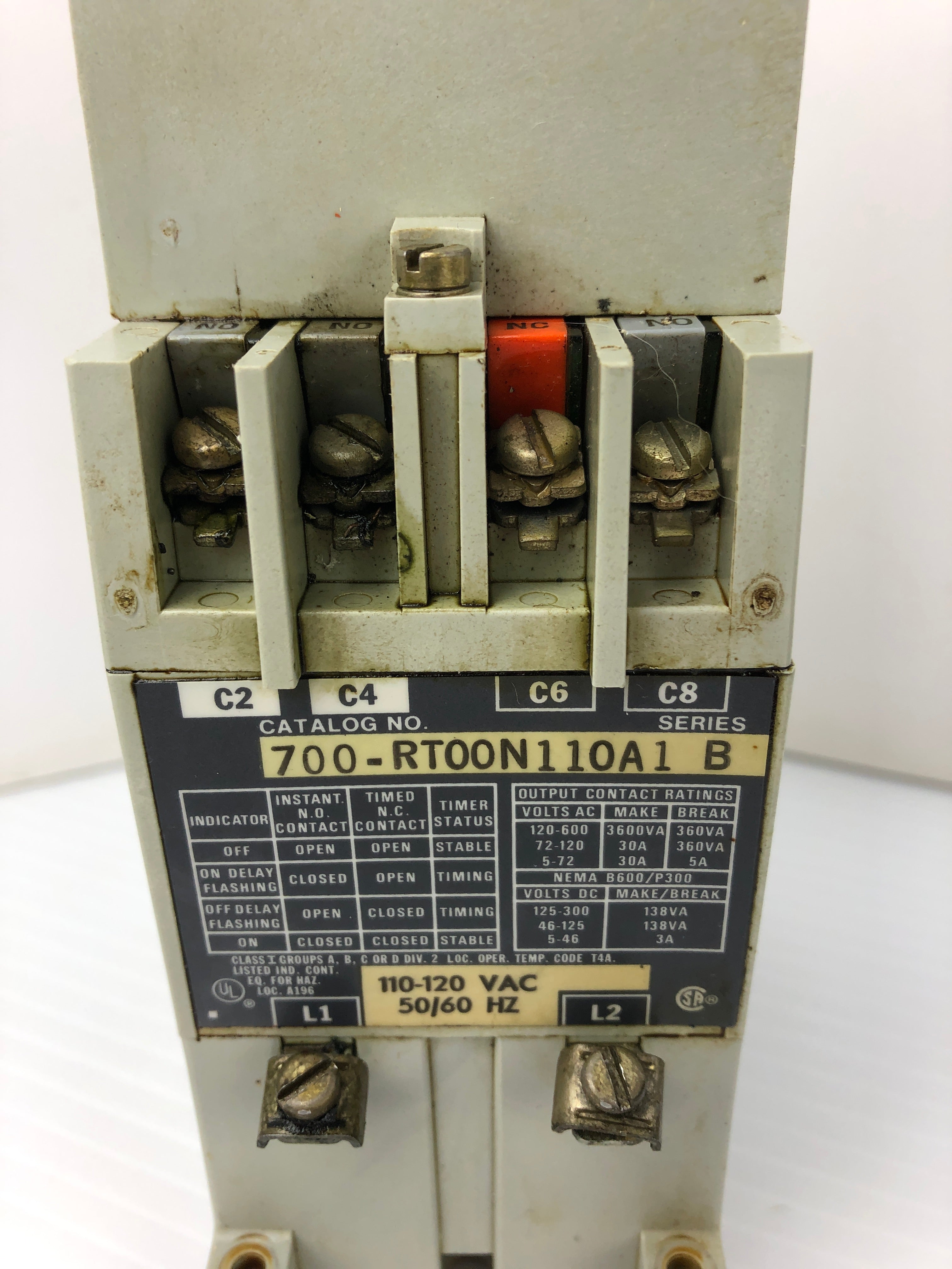 Allen-Bradley RT00N110A1 Solid State Timing Relay Bul. 700 Type RT Series B