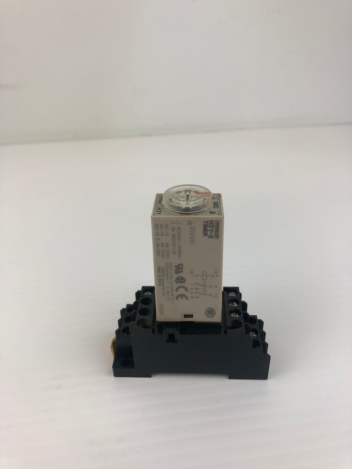 Omron H3Y-2 Timer DC24V With Base 25X1EW2