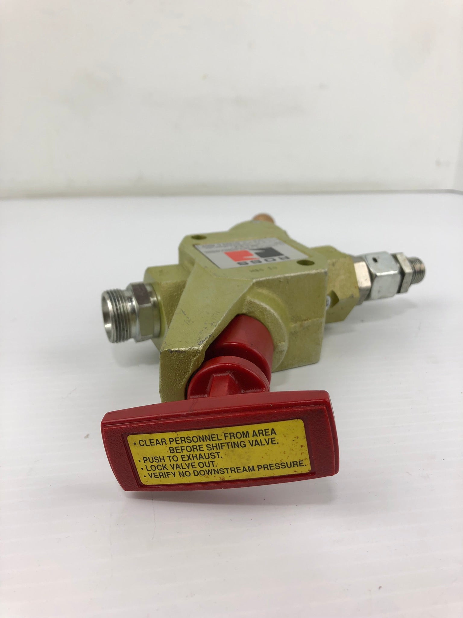 Ross L-O-X Valve D1523 C 4002 Lockout and Exhaust Valve with Fitting