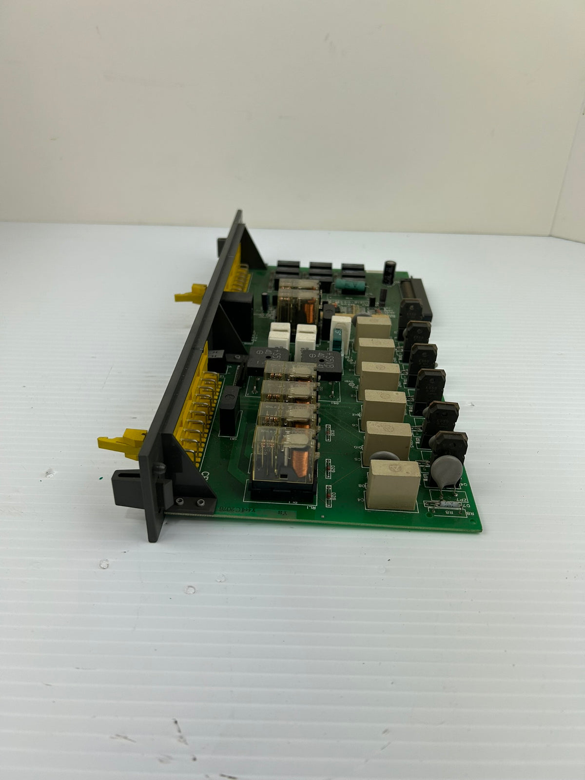 Fanuc A16B-1212-0540/06D P461-RB CNC Control Relay Circuit Board Assembly