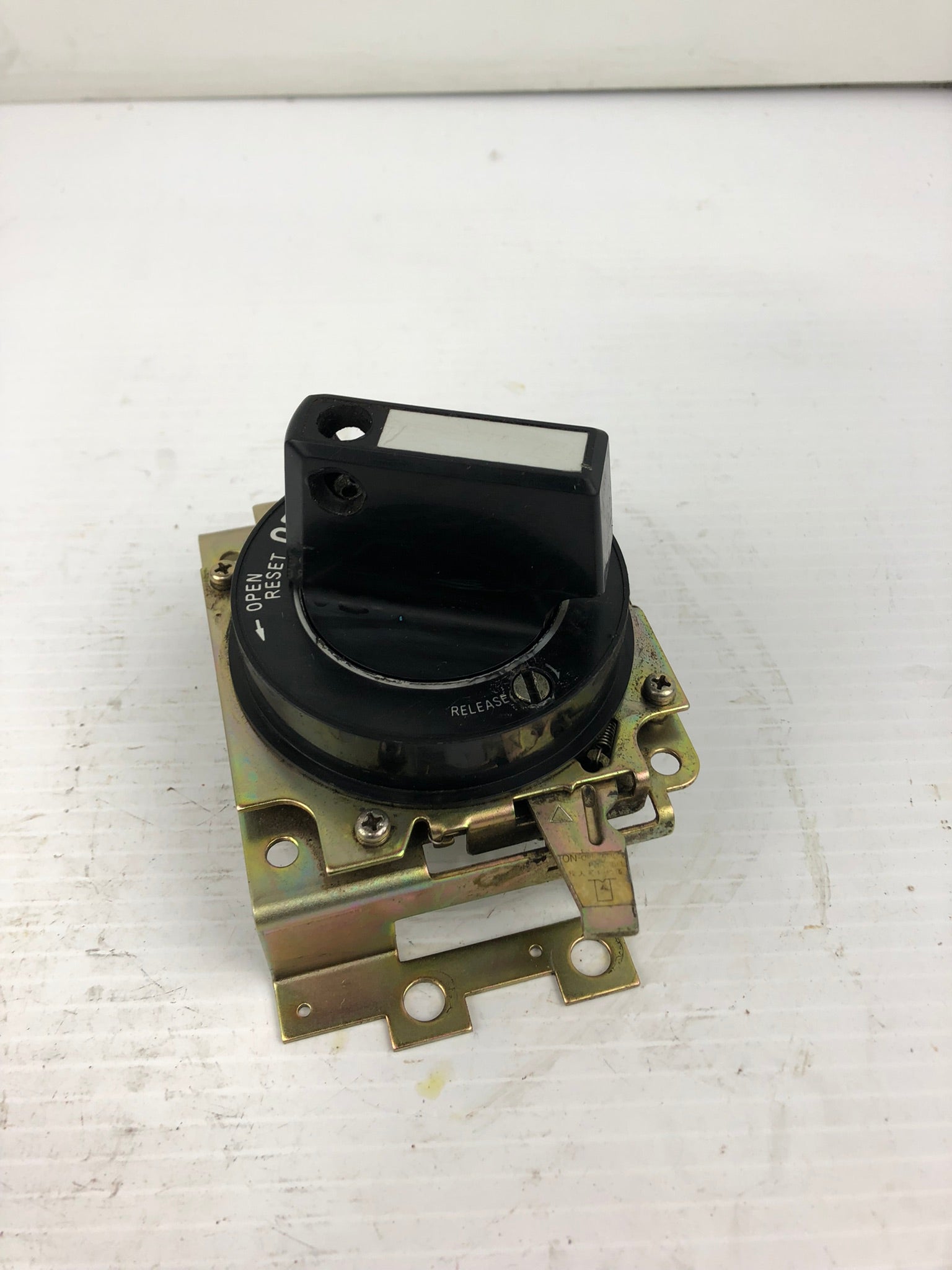 Fuji N-2IA Operating Handle Switch Reset Trip Position Lever N-21A