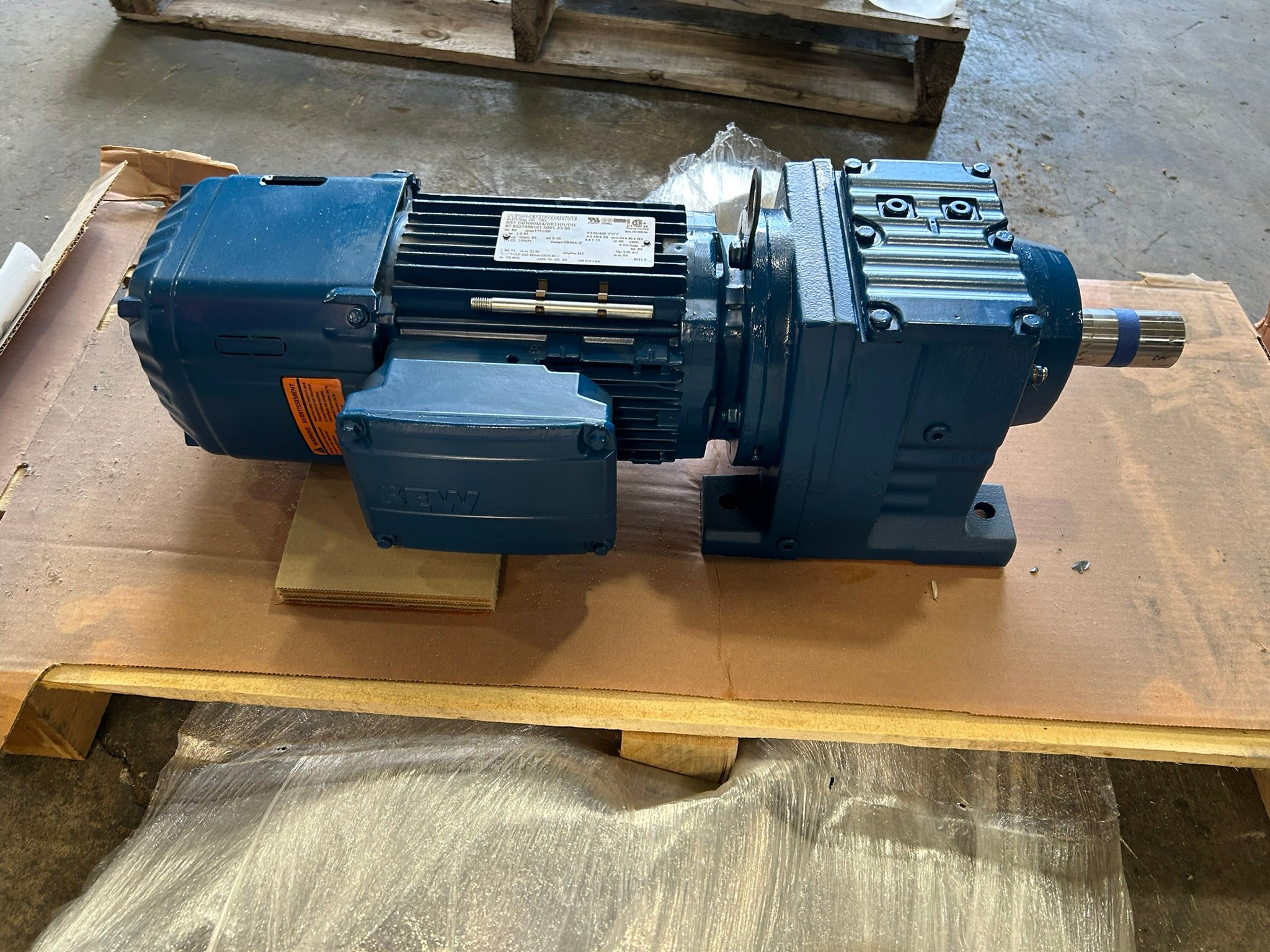 SEW-Eurodrive R57 DRN80M4/BE1HR/DH Eurodrive Gear Motor 1751/20 RPM