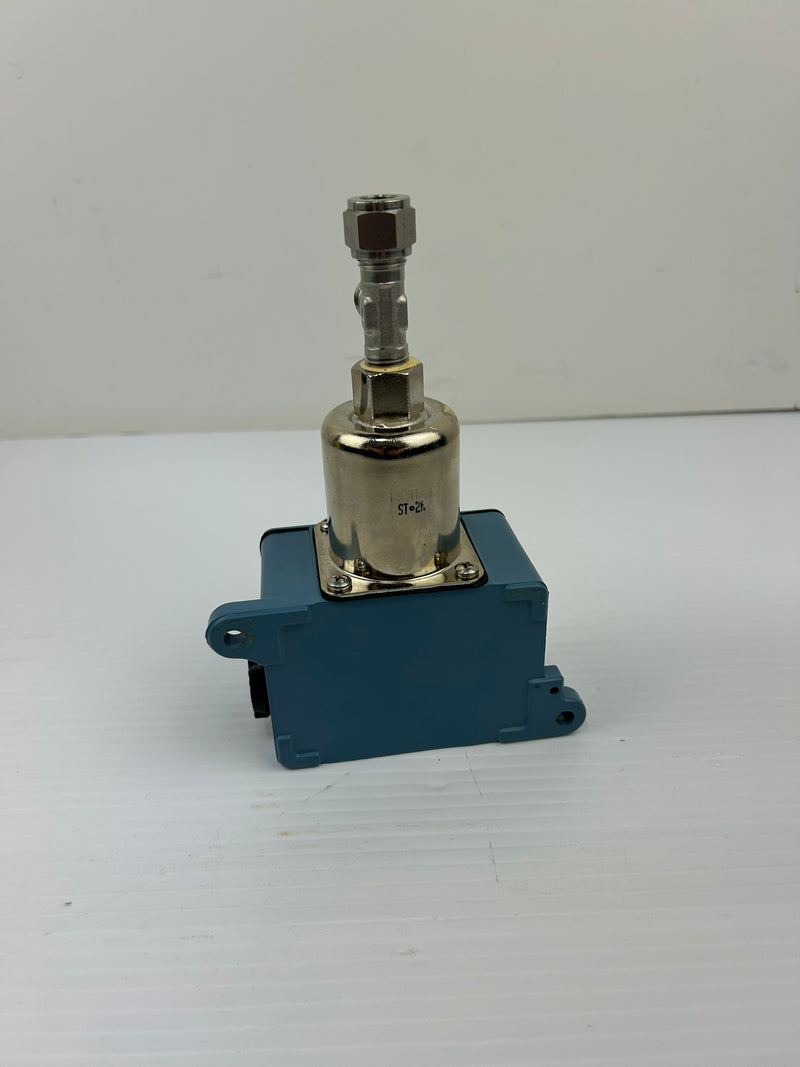 United Electric Controls Company J6D-142 9550 Pressure Switch