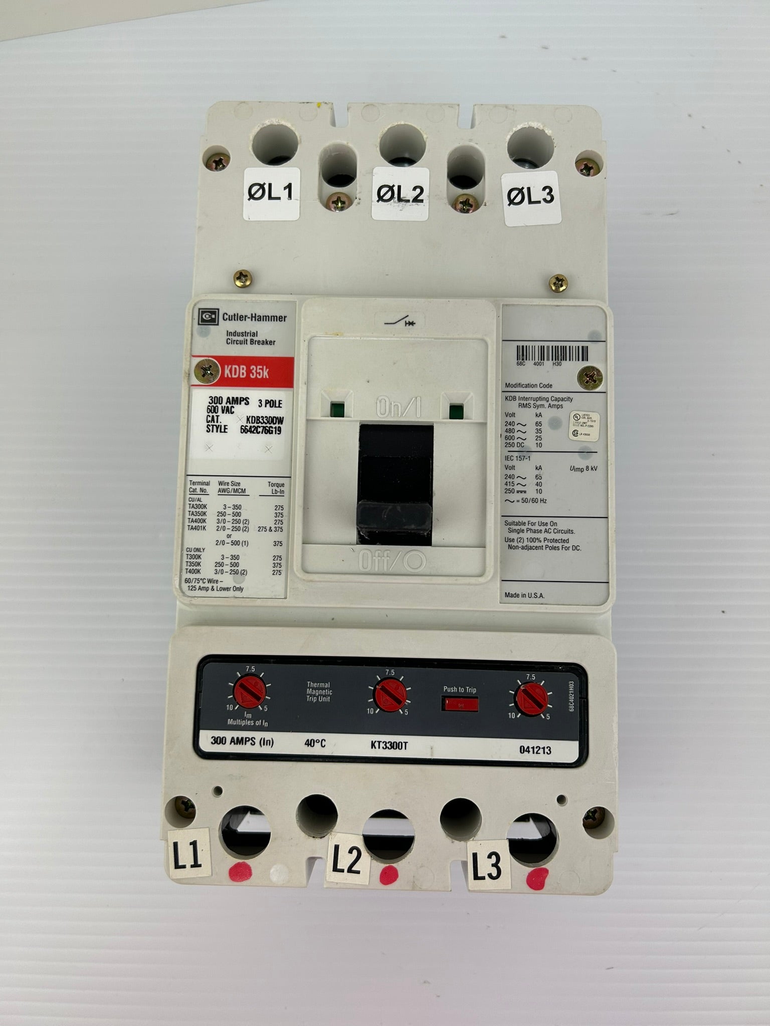 Cutler-Hammer KDB3300W Industrial Circuit Breaker KDB35K 3 Pole 300 Amps 600 VAC