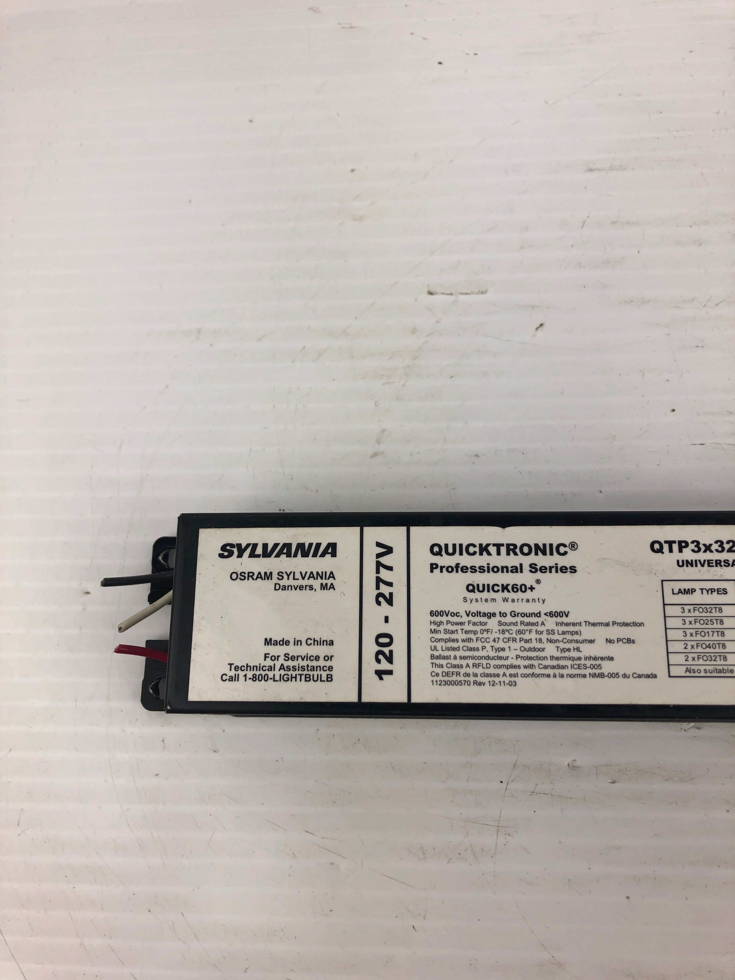 Sylvania QTP3x32T8-UNV ISN-SC Quicktronic Electronic Ballast 120-277V