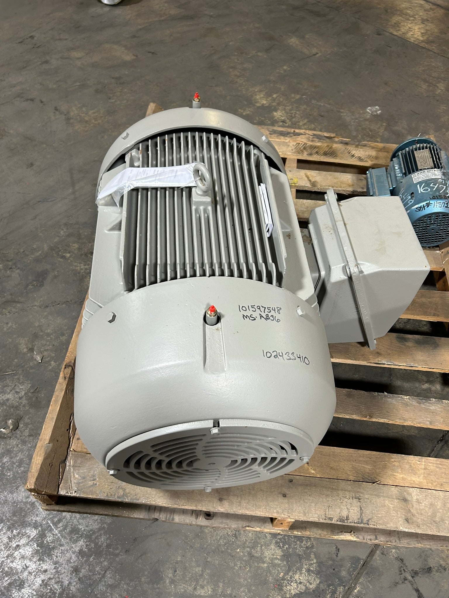 Siemens SD100 AC Electric Motor 1LE24213DA212AA3 3 PH 75 HP 3565 RPM