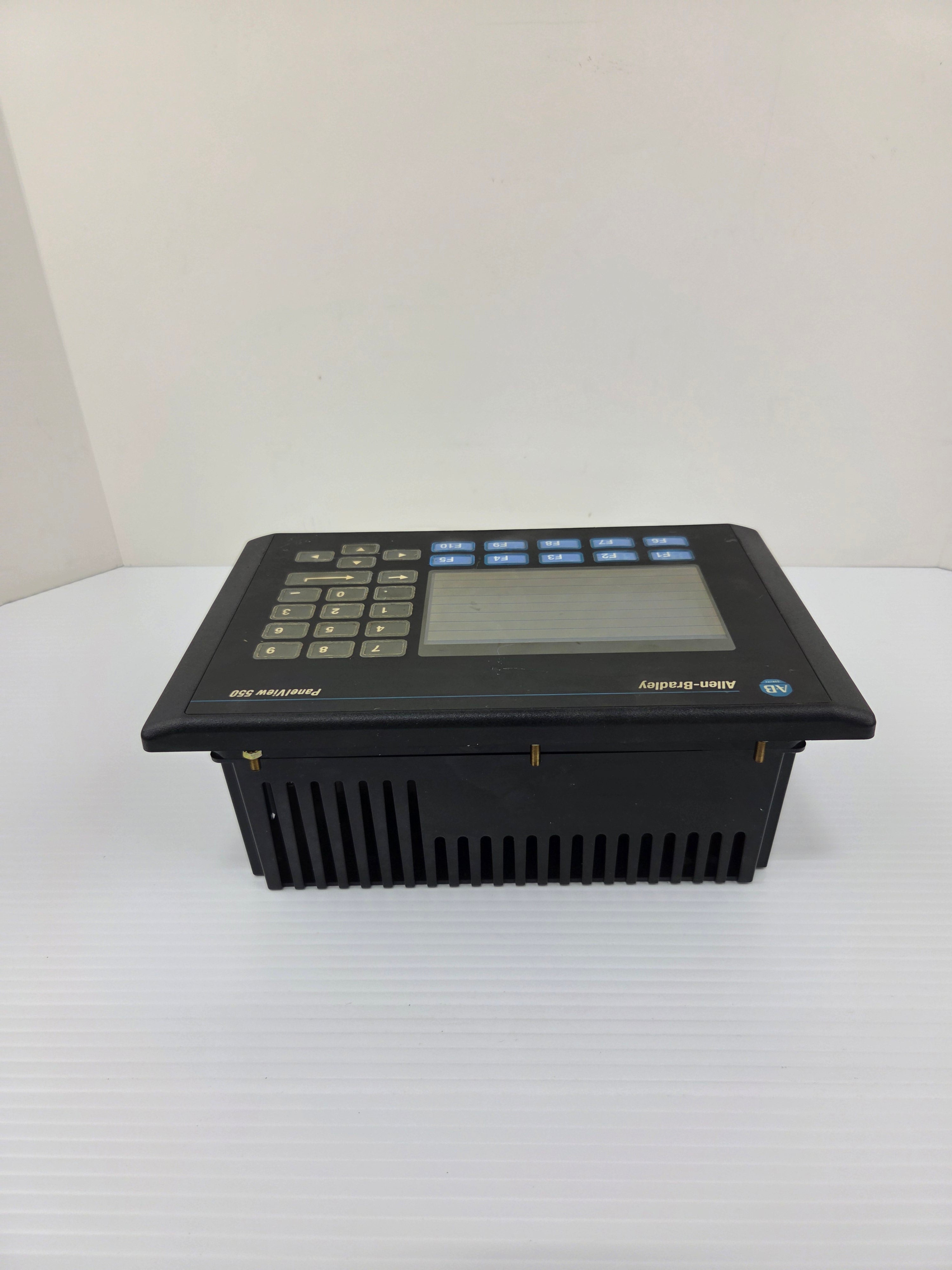 Allen-Bradley 2711-B5A2 PanelView 550 HMI Operator Terminal Series F 100-240VAC