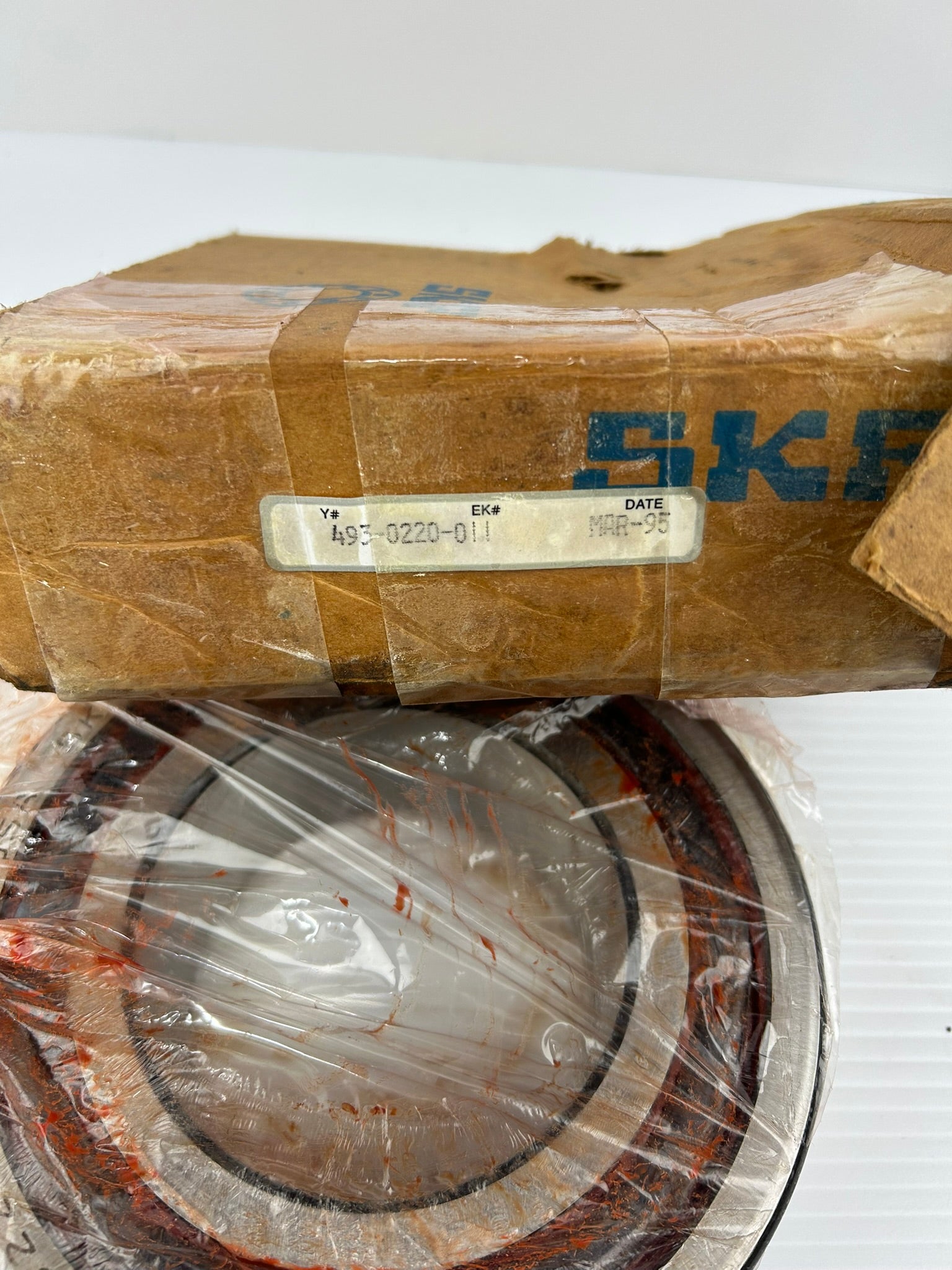 SKF 5220A Angular Contact Ball Bearing 5220 A 493-0220-011