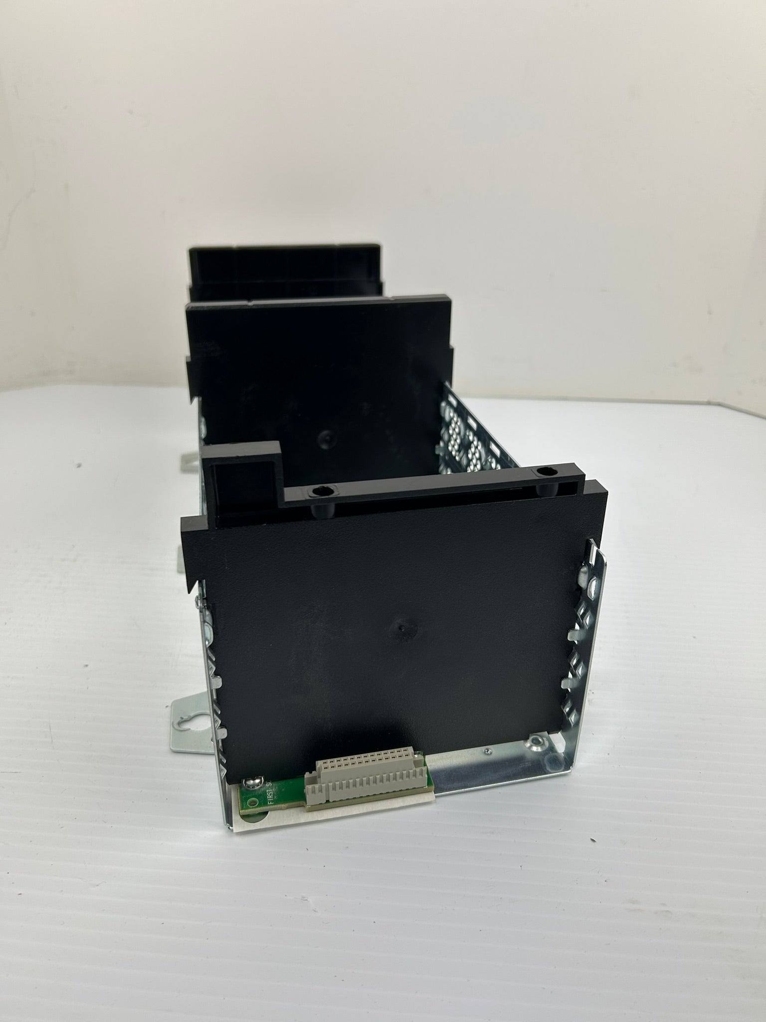 Allen Bradley 1756-A10 ControlLogix 10 Slot Chassis PLC Rack Series B