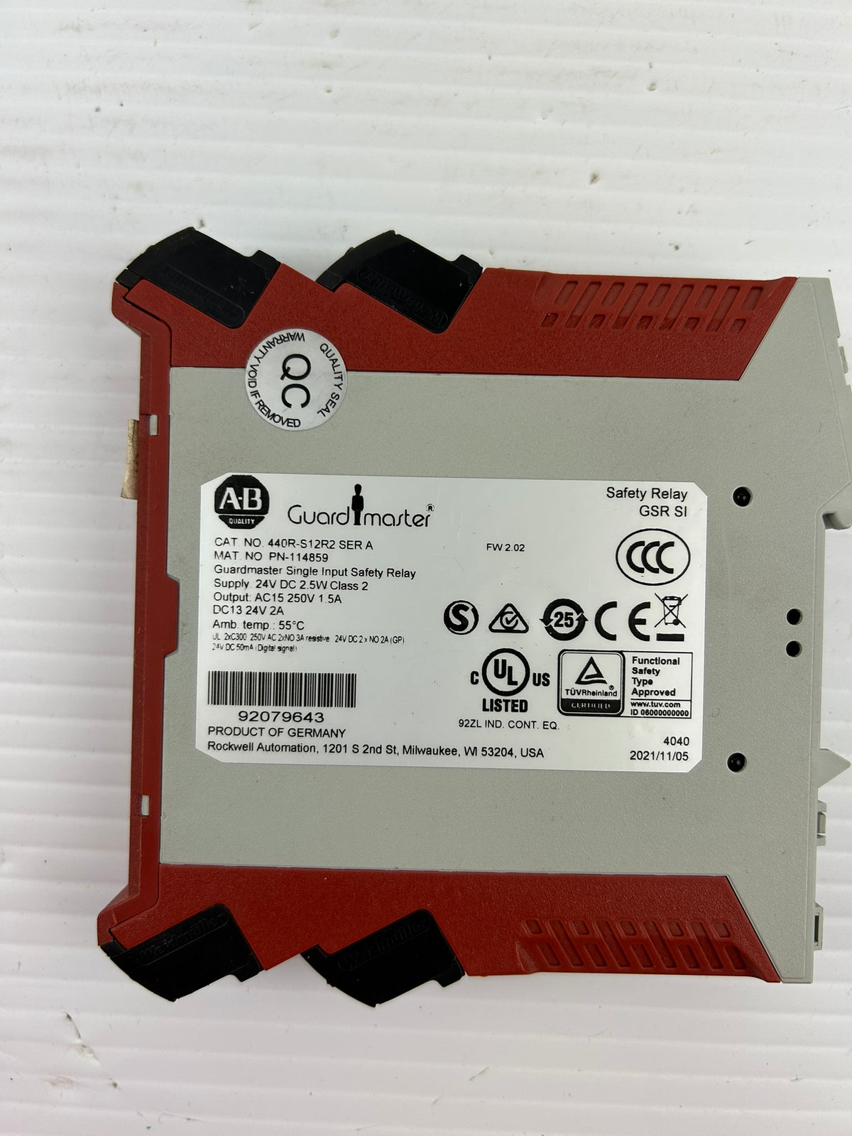 Allen-Bradley 440R-S12R2 Guardmaster Single Input Safety Relay 24VDC
