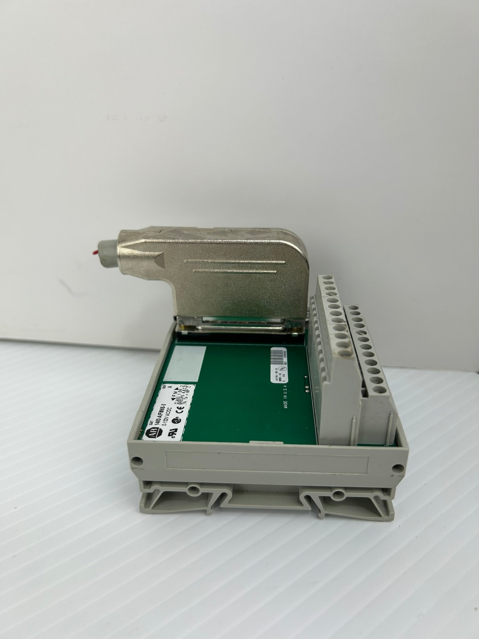 Allen-Bradley 1492-AIFM6S-3 Interface Module Series A Class 1 0-132V