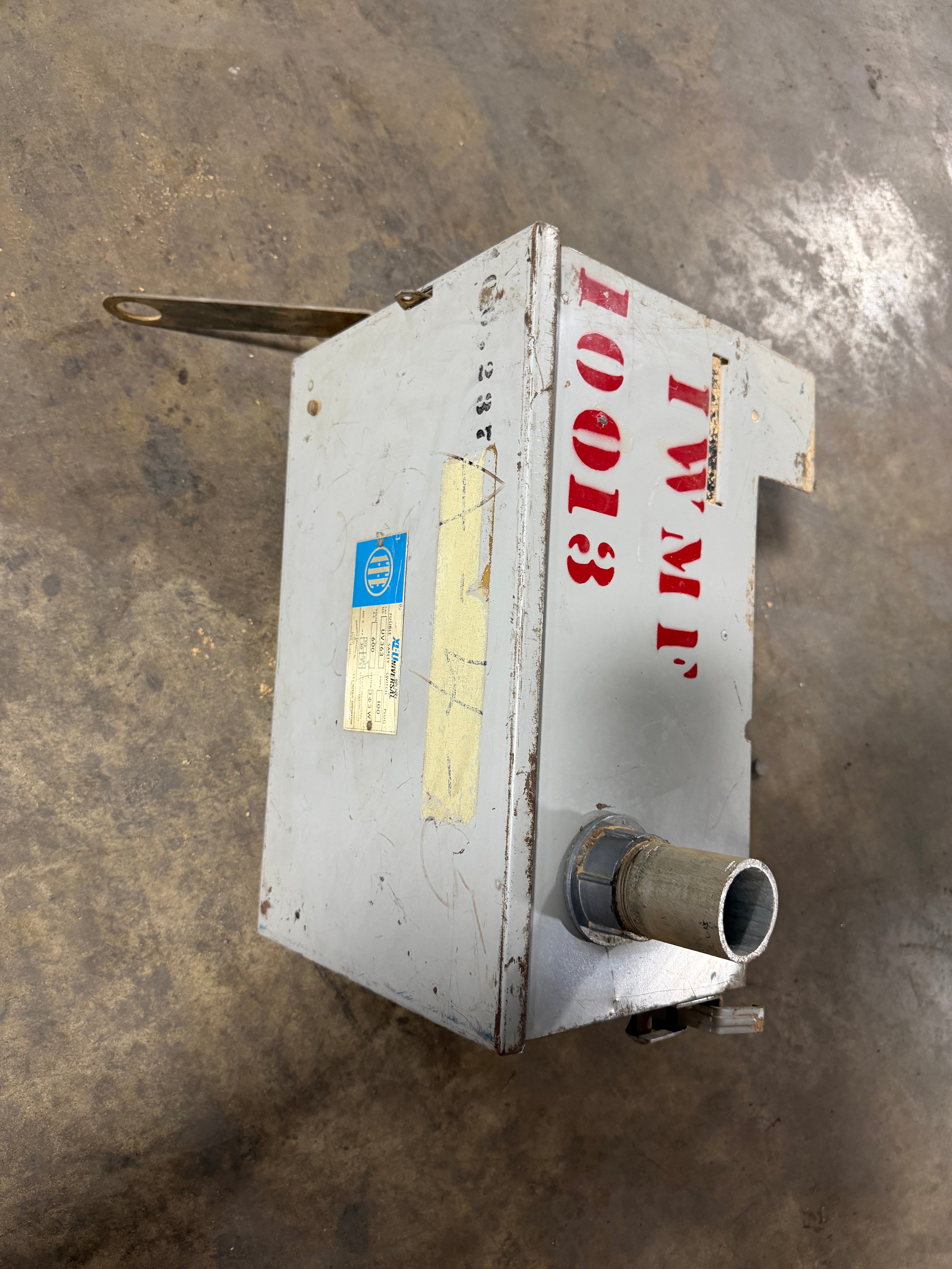 ITE Gould UV363 XL-U Fusible Bus Plug 100A 600V 3PH 3W Used