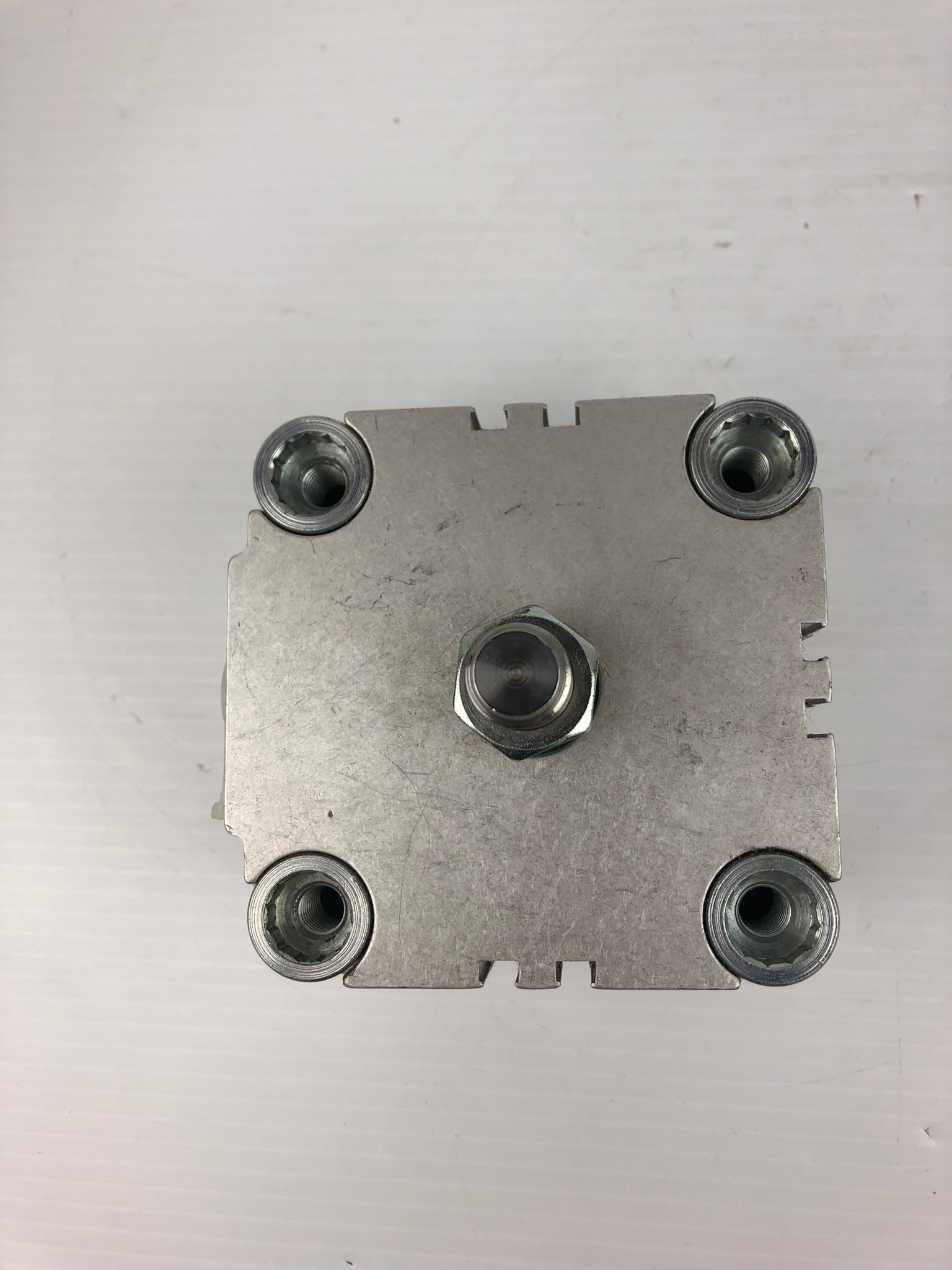 Festo ADVU-80-30-A-P-A Compact Pneumatic Cylinder 156658