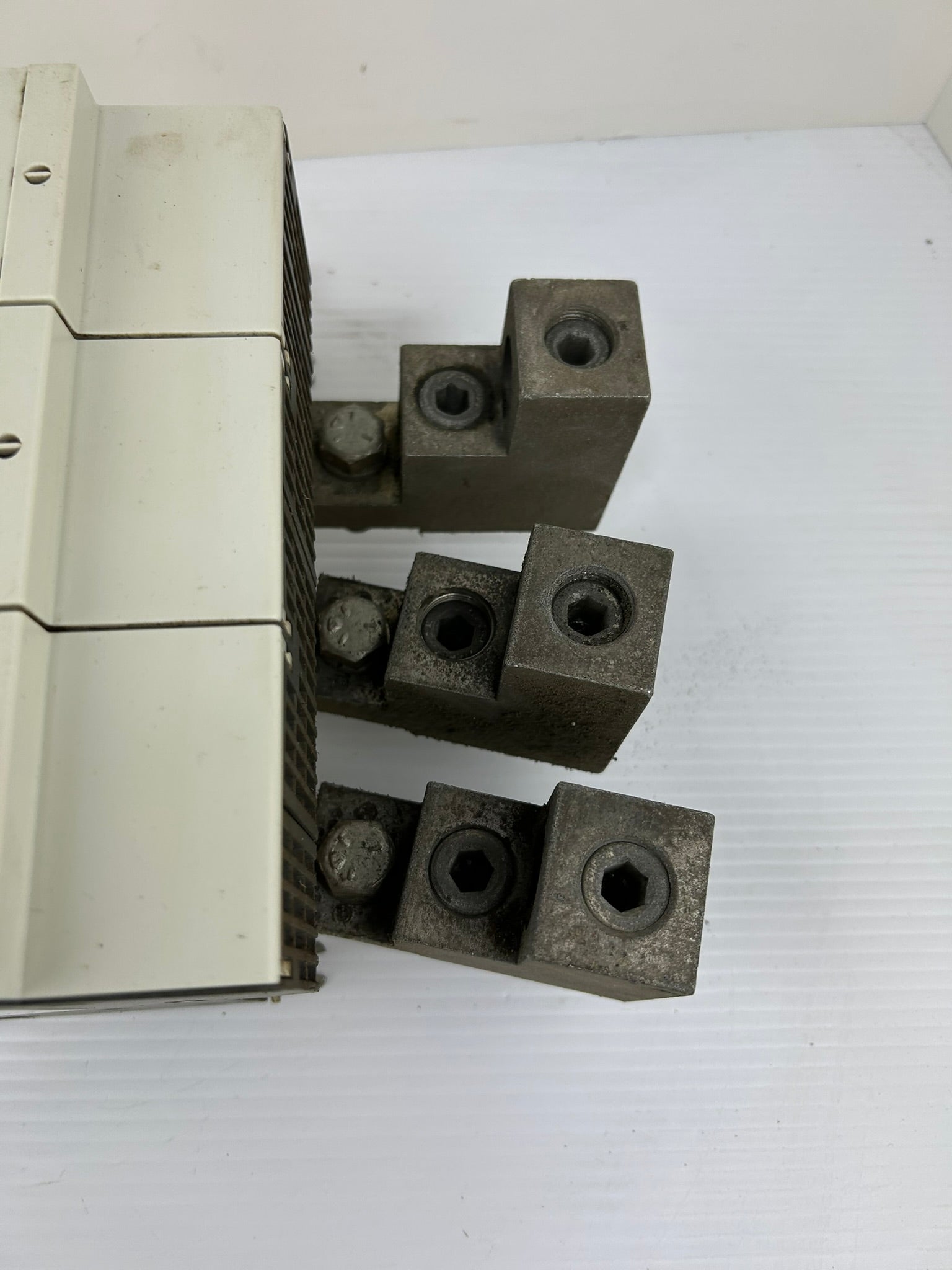 Mersen M400J30 General Purpose Switch 600VAC 400A