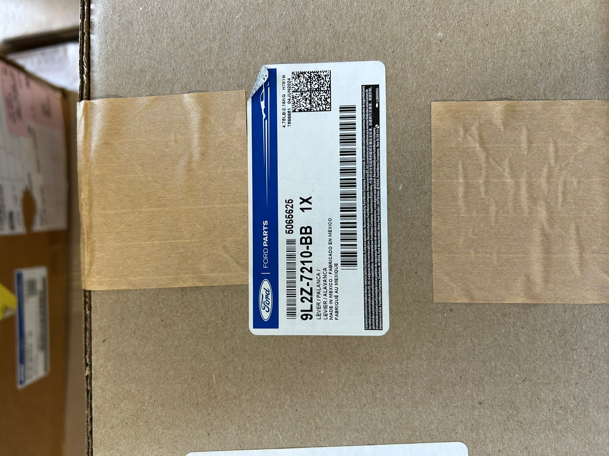 Genuine Ford 9L2Z-7210-BB Automatic Transmission Gear Shift Lever OEM