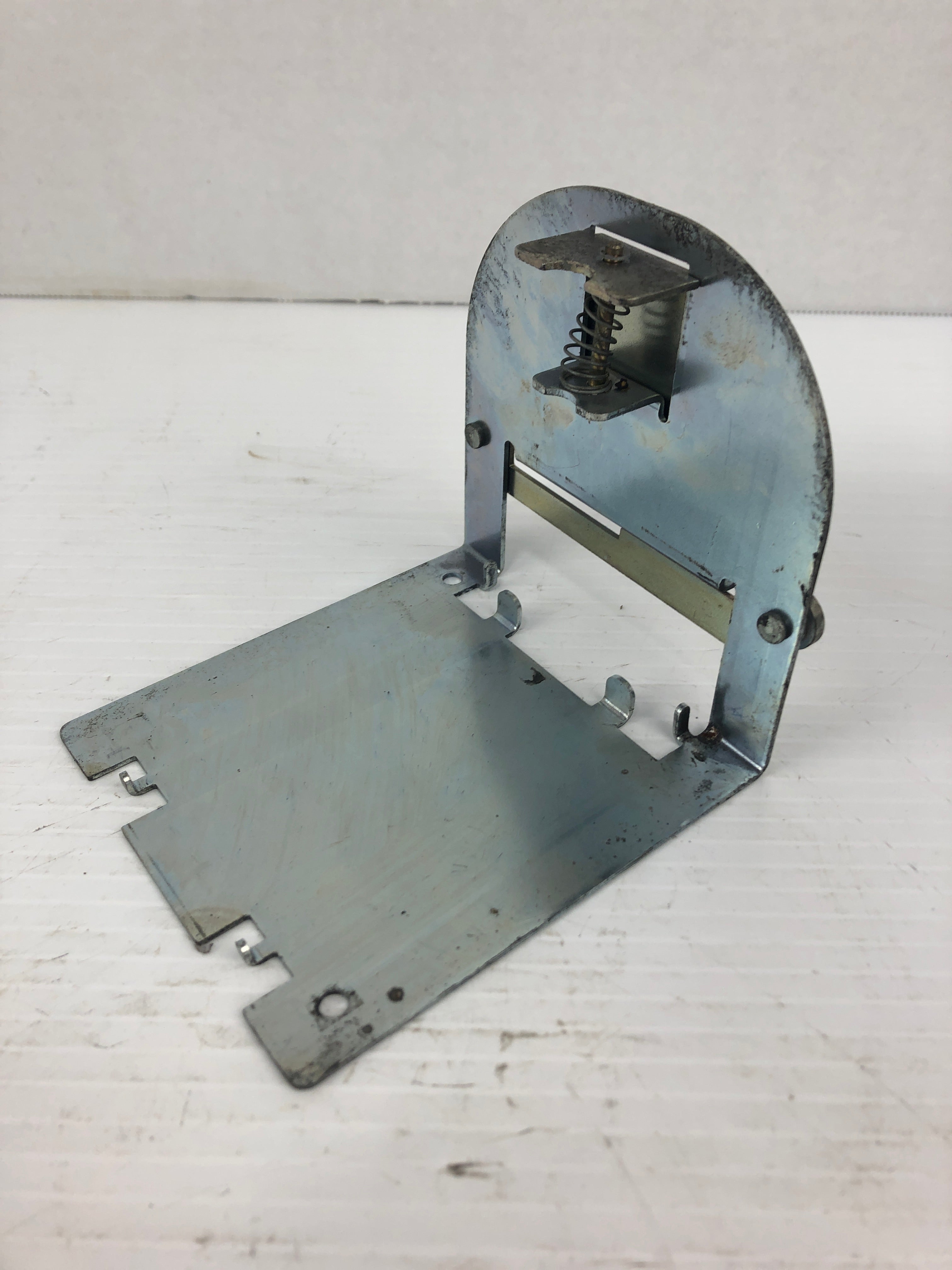 Allen-Bradley 194RF-NC030 Fusible Disconnect Switch Mounting Bracket Only