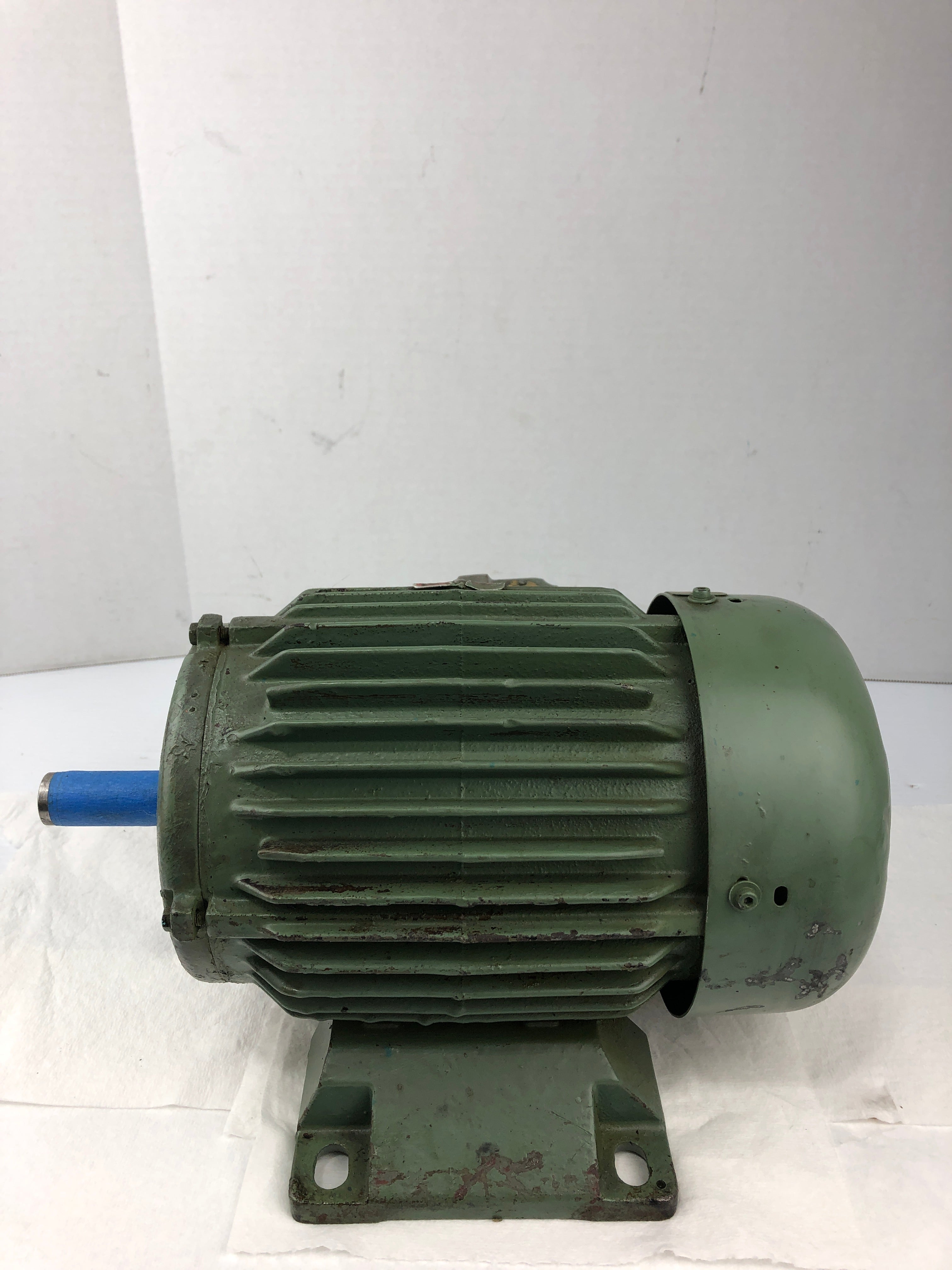 The English Electric D182 Induction Motor 1.5/0.75 HP 3420/1740 RPM 3PH 460V
