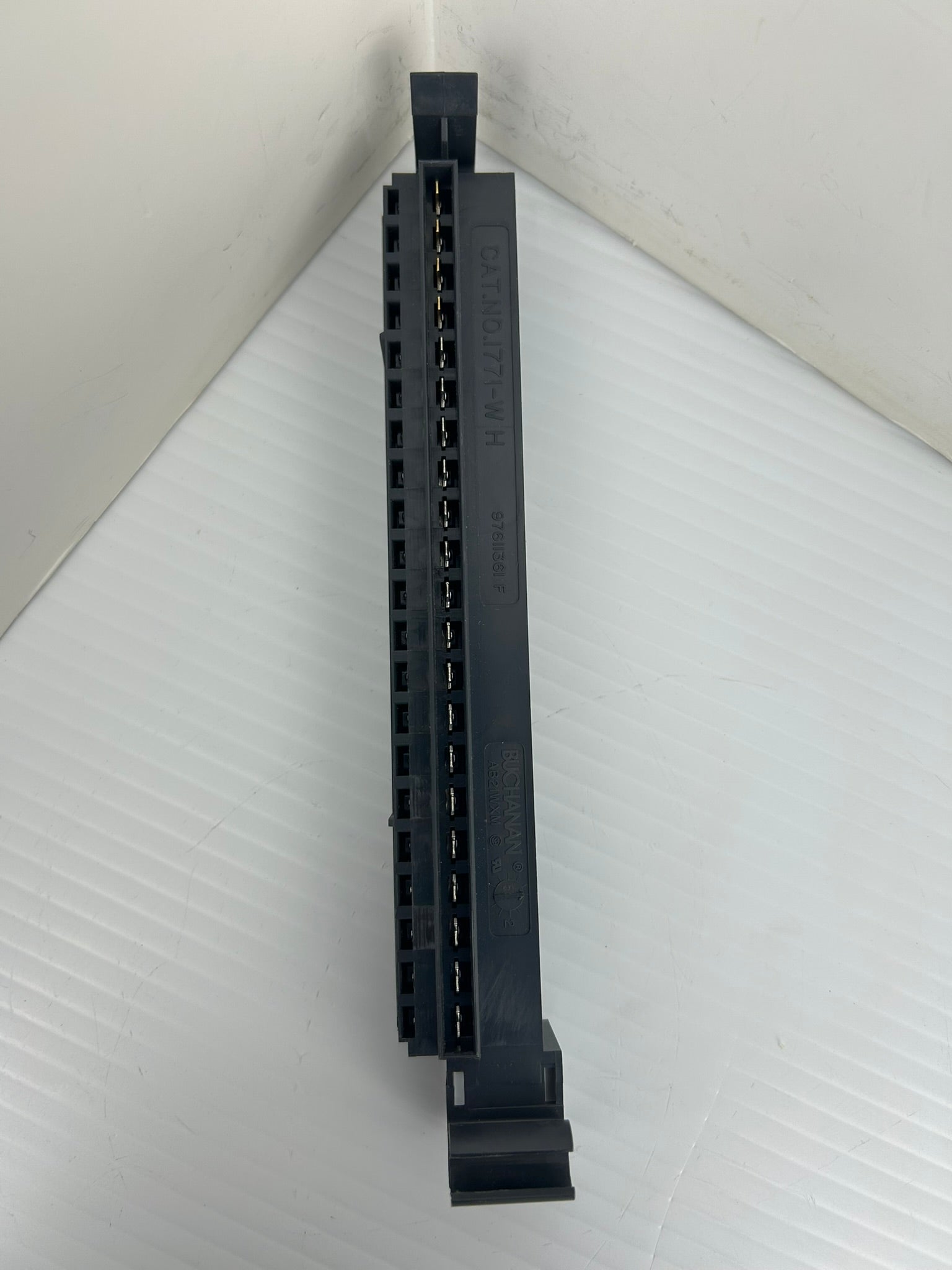 Buchanan 1771-WH Wiring Swing Arm - Lot of 3
